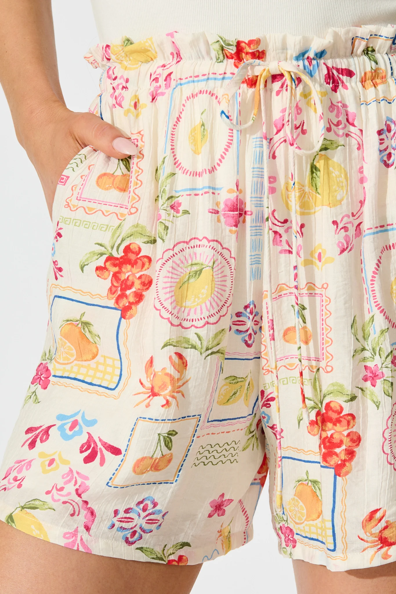 Adelphia Short in Cream Multi Postcard Print - Image 6