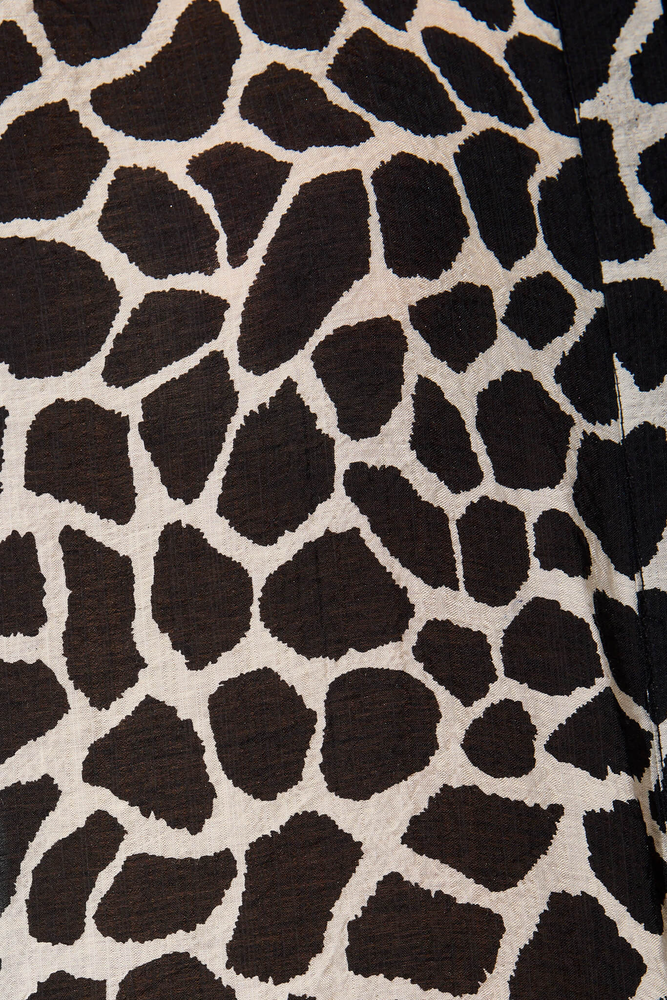 Aeryn Shirt In Black And White Print - Image 7