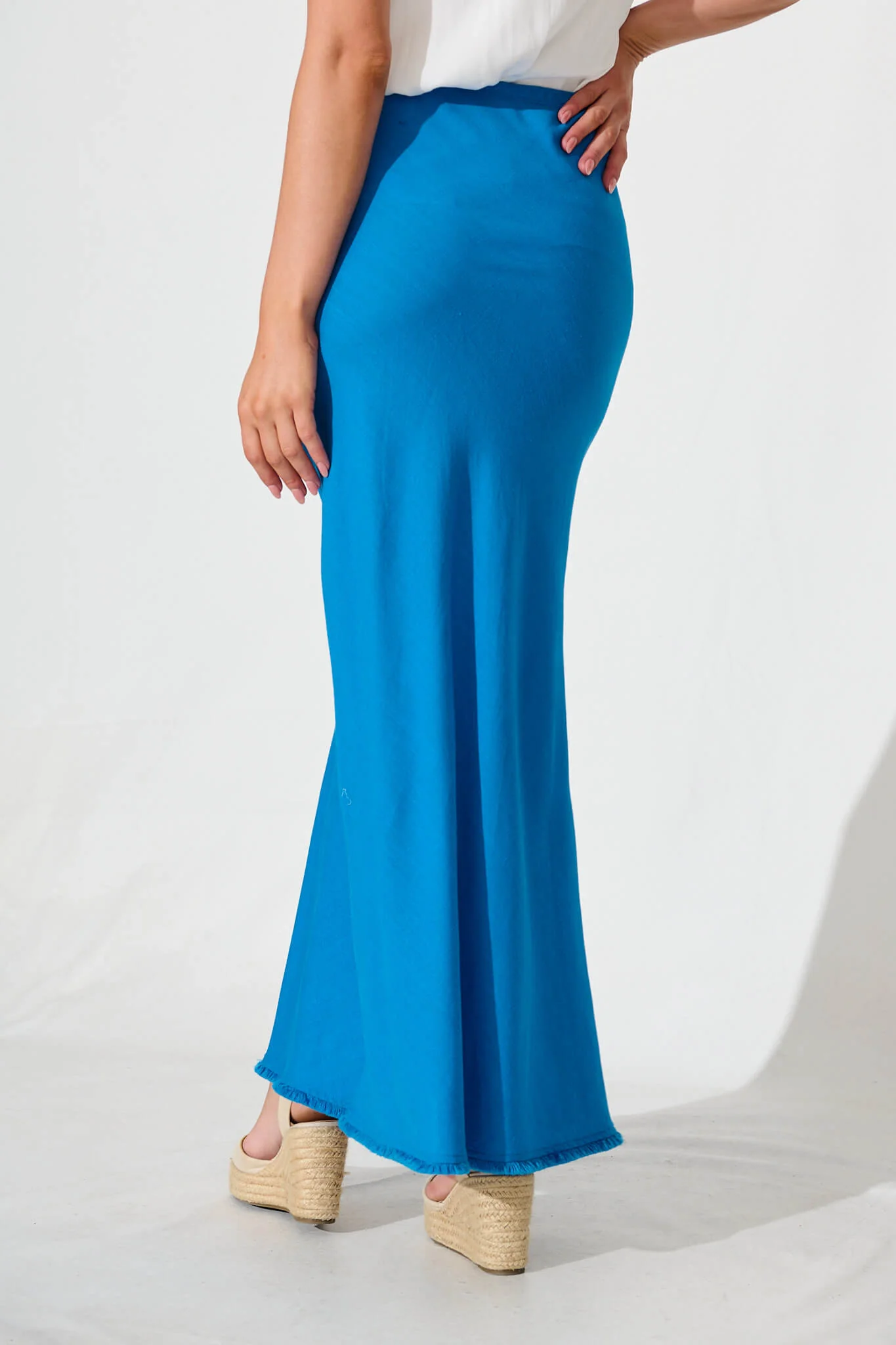 Alameda Maxi Skirt In Blue Linen Blend - Image 3