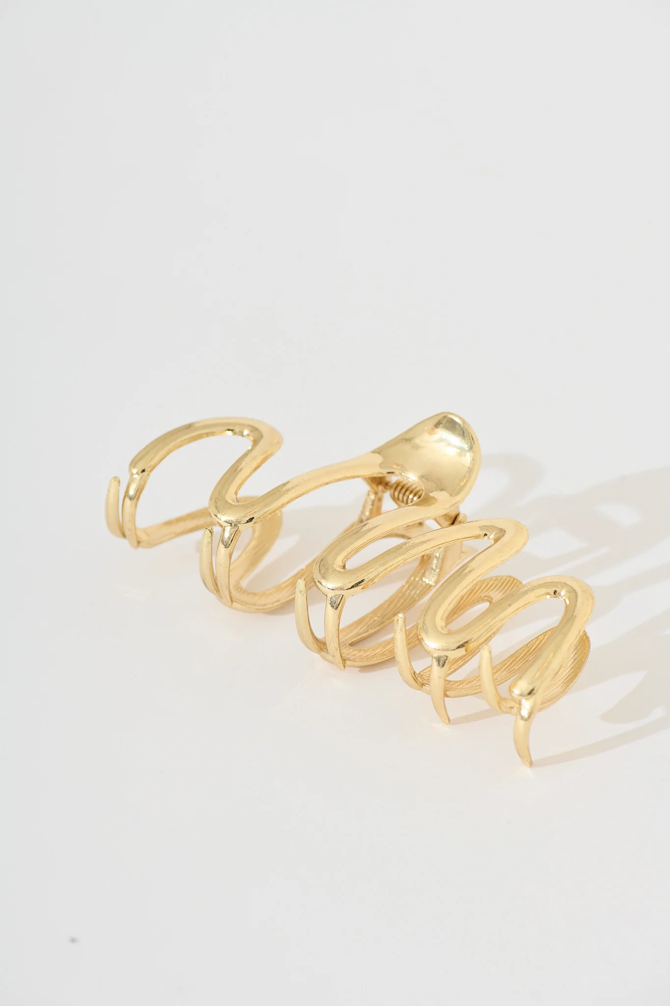Alanis Hair Claw in Gold - Image 5