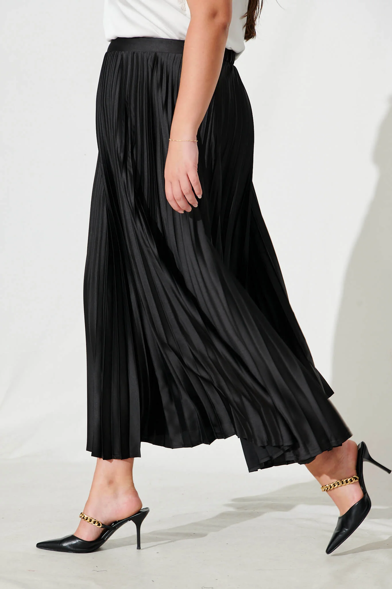 Allison Midi Pleat Skirt In Black Satin - Image 11