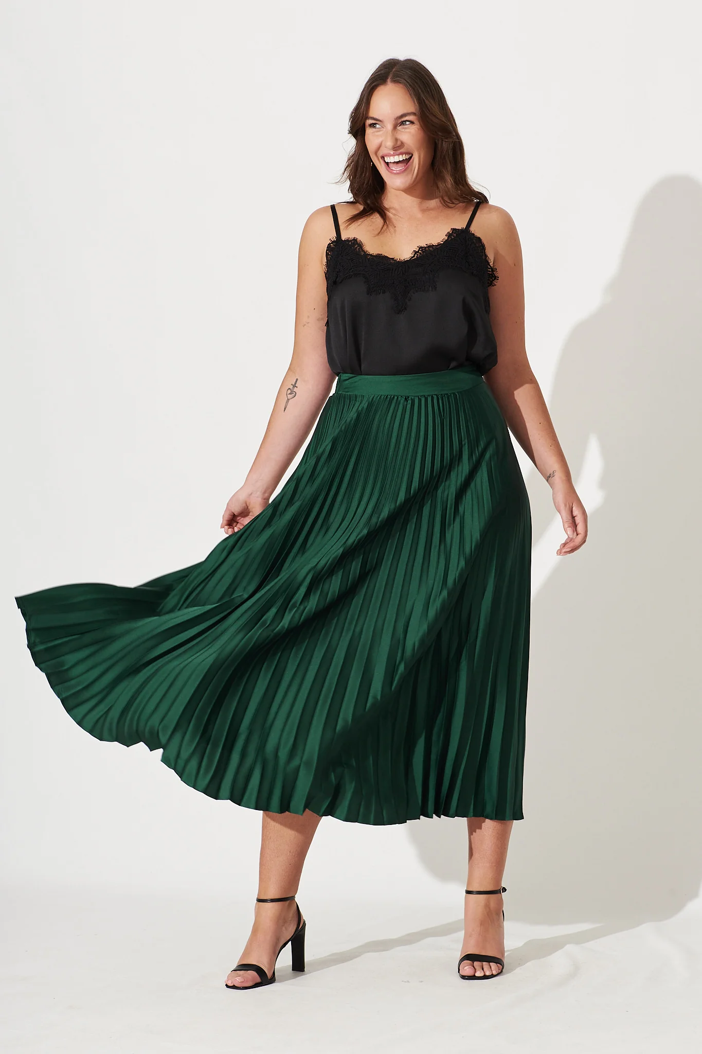Allison Midi Pleat Skirt In Emerald Satin - Image 7