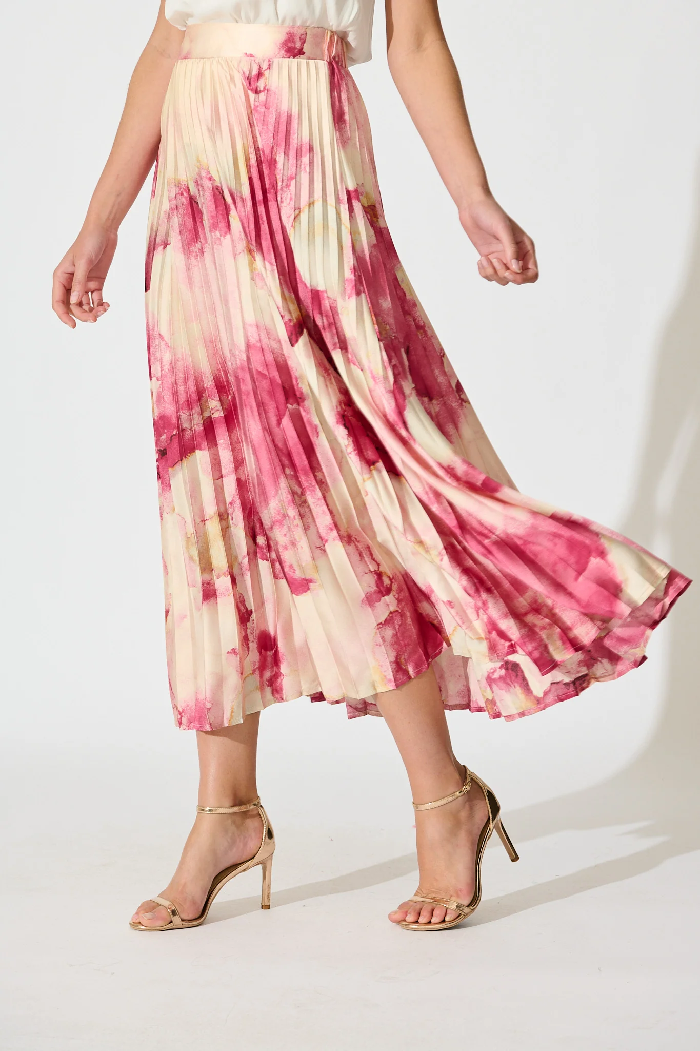 Allison Midi Pleat Skirt in Magenta Watercolour Satin - Image 2