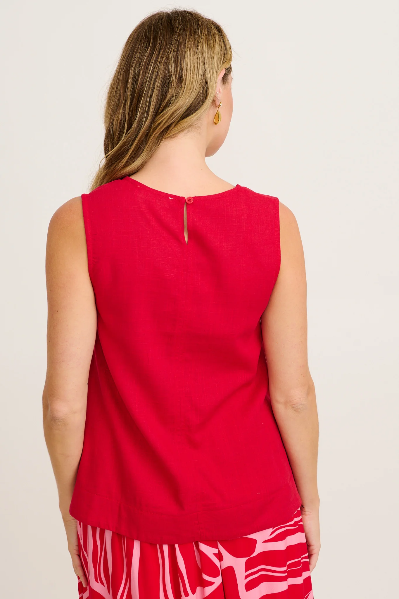 Alula Top in Red Linen Blend - Image 7