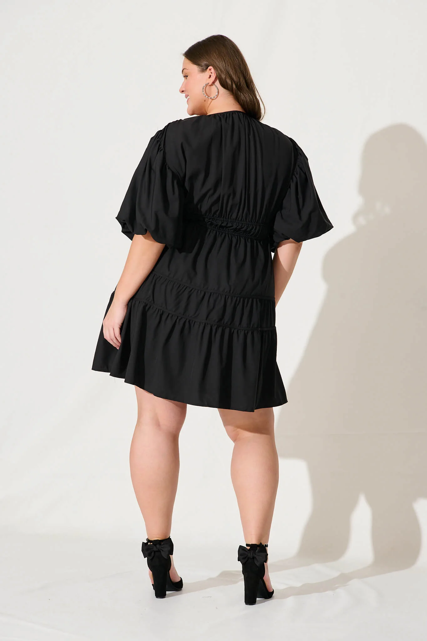 Amarini Dress In Black - Image 8
