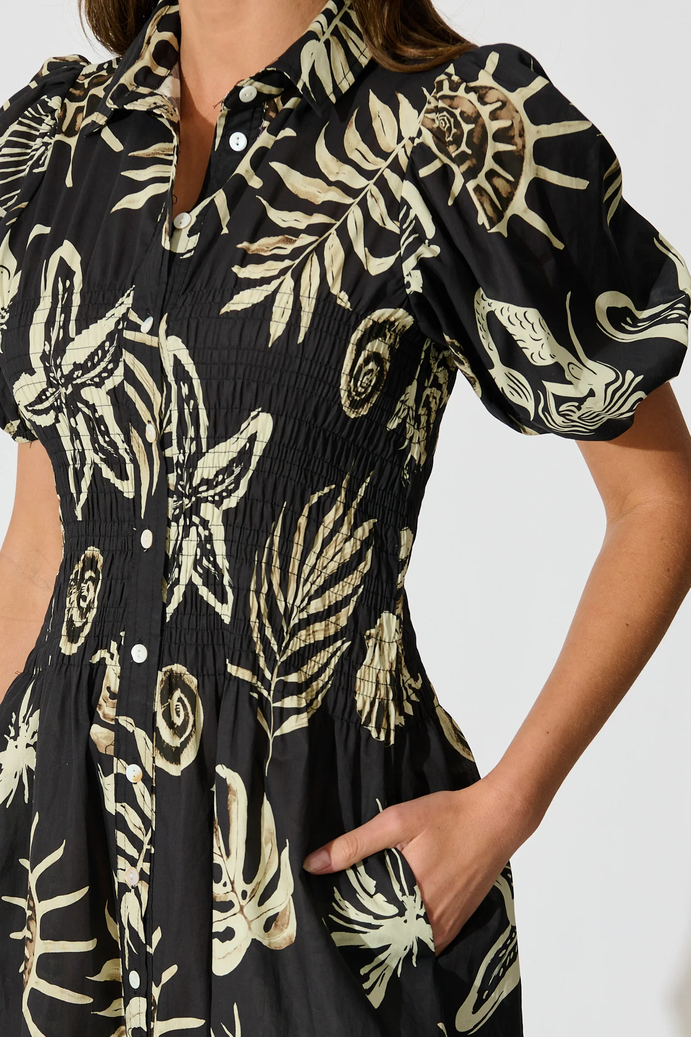 Andra Maxi Shirt Dress in Black and White Sea Shell Cotton - Image 5
