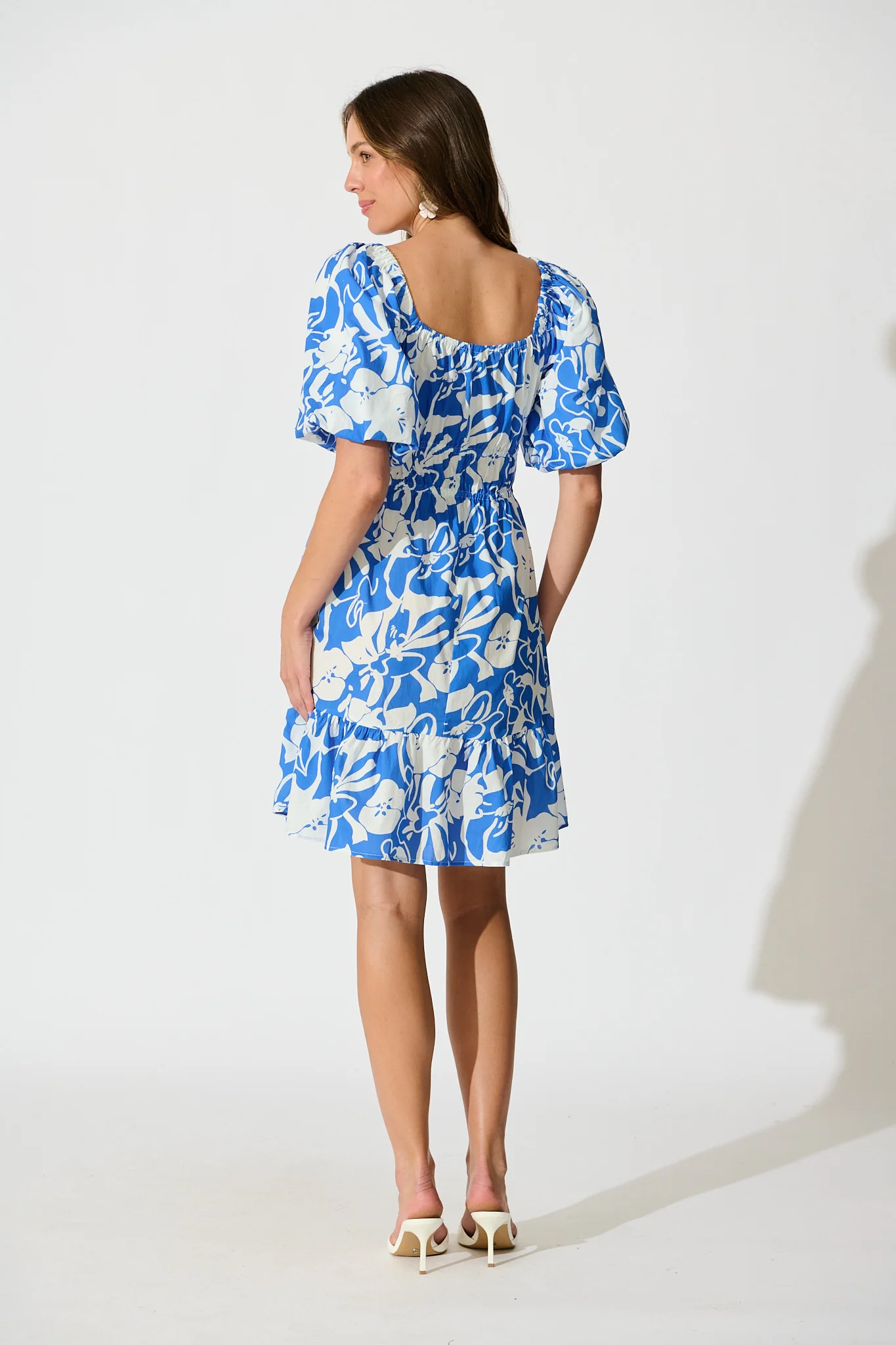 Andretta Dress in Blue and White Floral Cotton - Image 5