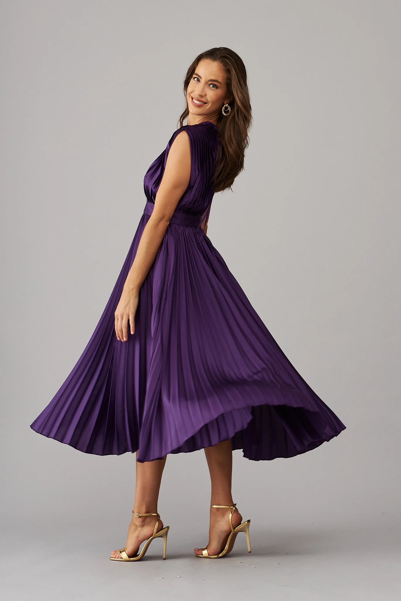 Anetta Midi Dress In Pleated In Purple Satin - Image 5