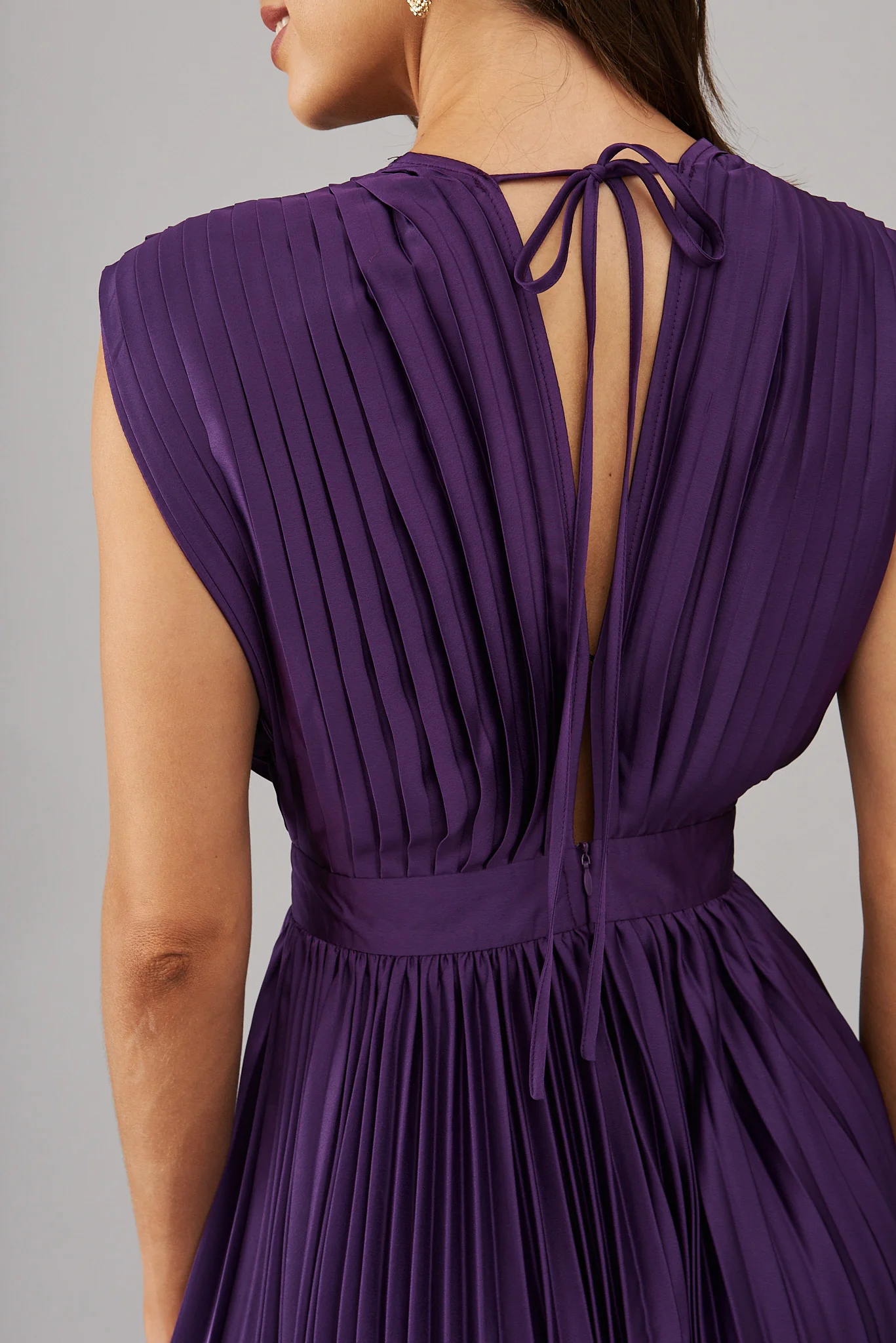 Anetta Midi Dress In Pleated In Purple Satin - Image 8