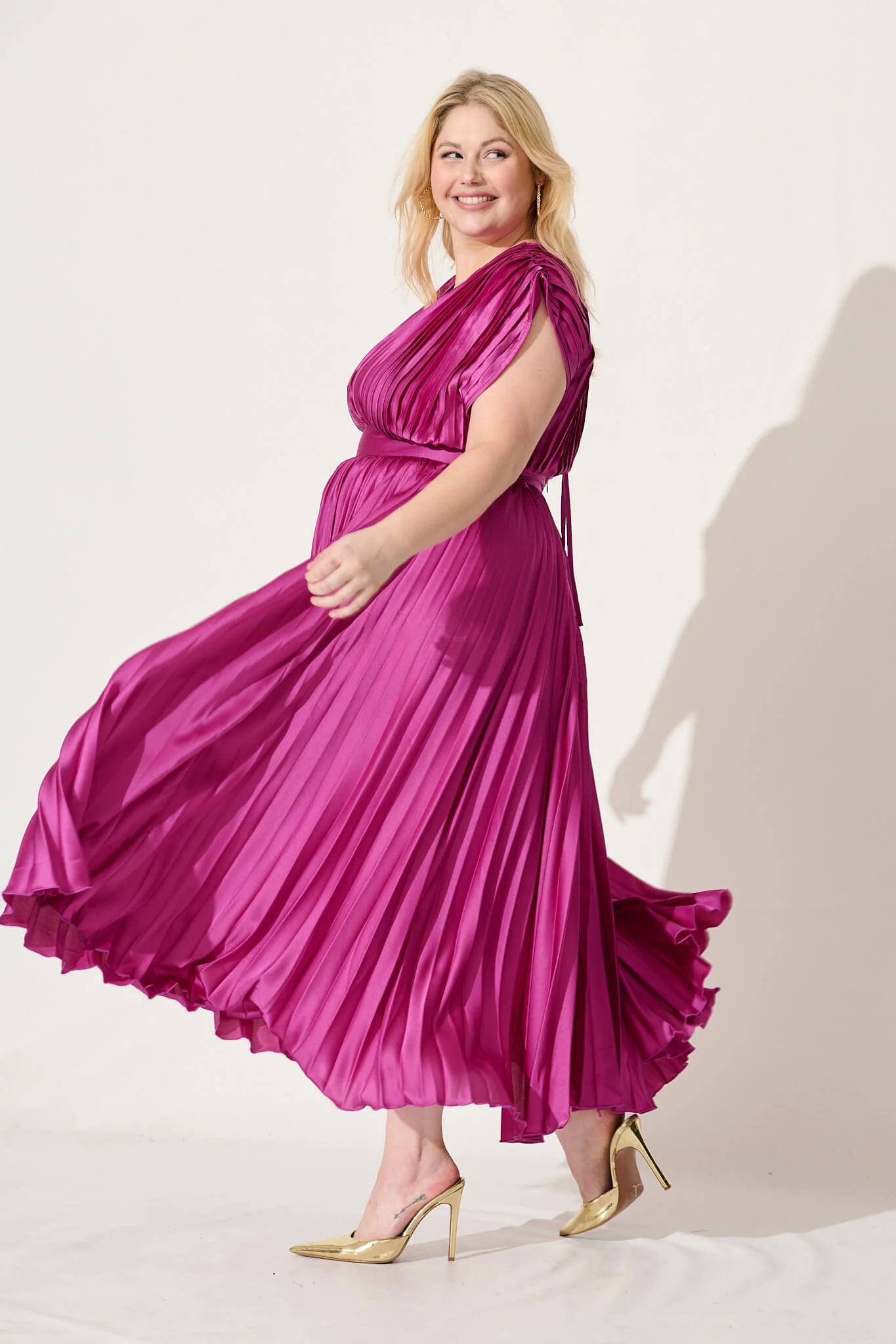 Anetta Midi Dress In Pleated Magenta Satin - Image 10
