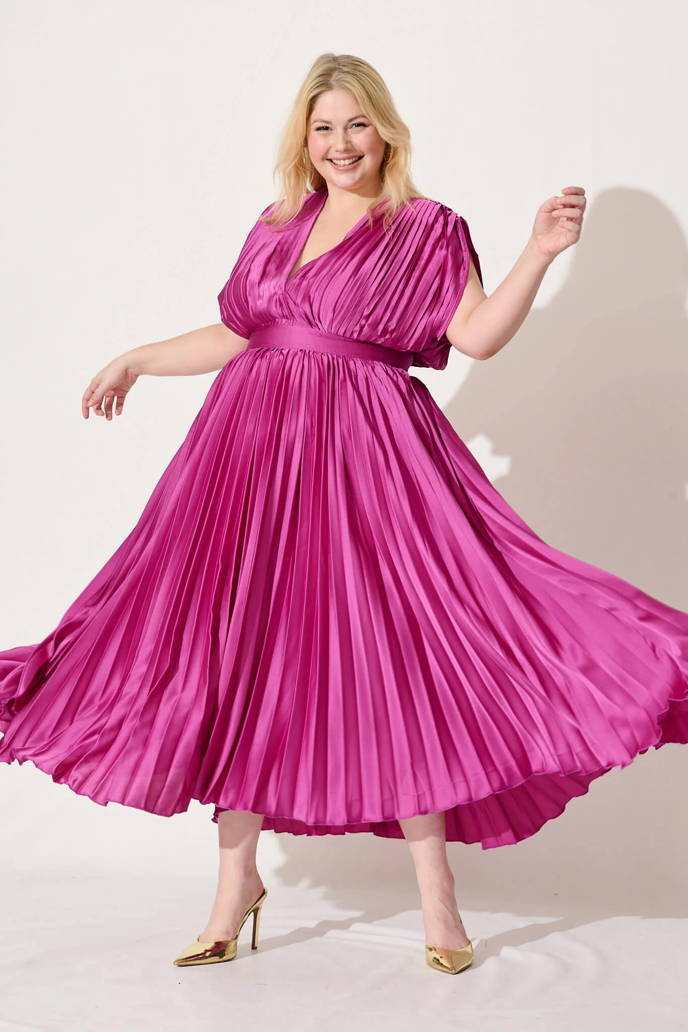 Anetta Midi Dress In Pleated Magenta Satin - Image 9