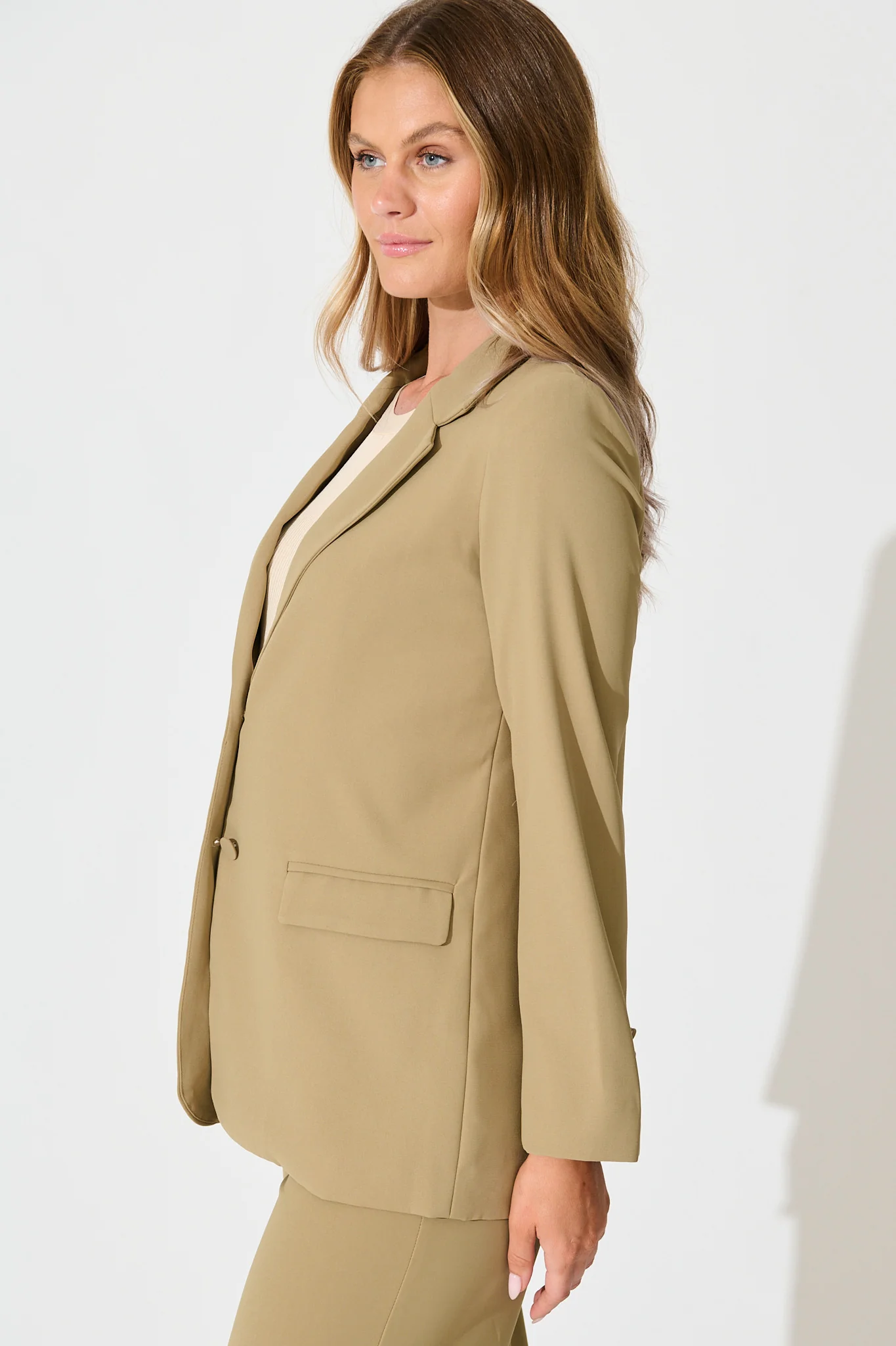 Ariana Blazer in Camel - Image 2
