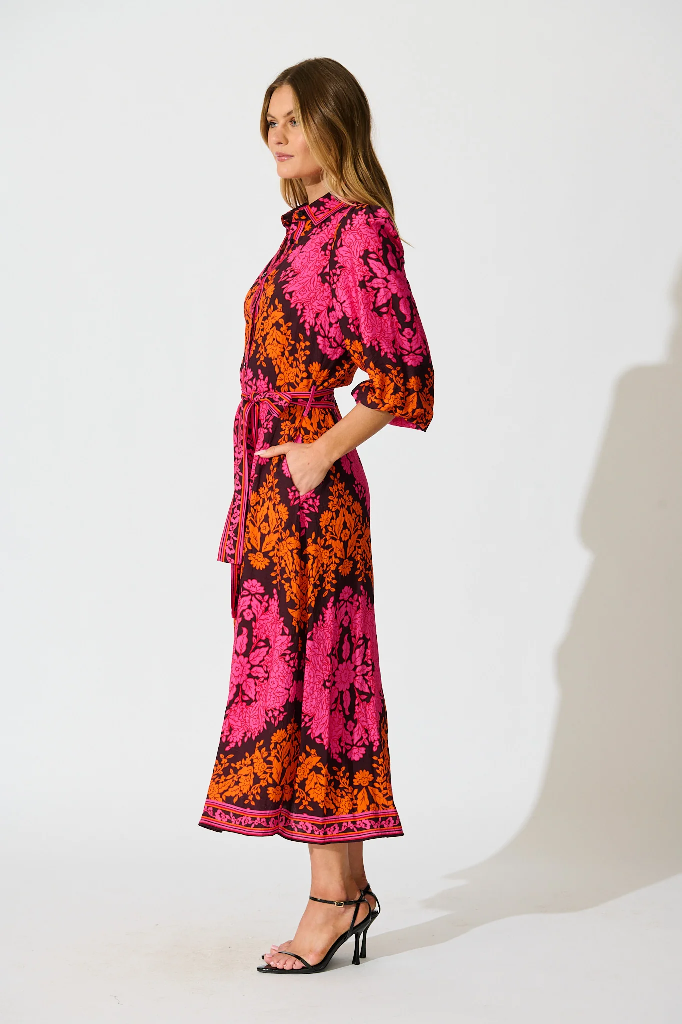 Aurelina Maxi Dress In Pink And Orange Floral Linen Blend - Image 3