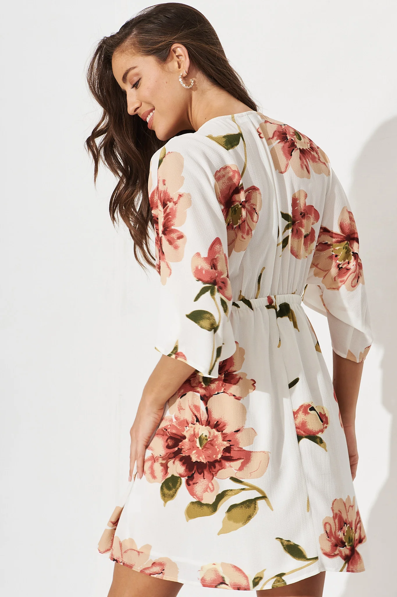Ava Dress In White With Rust Floral - Image 4