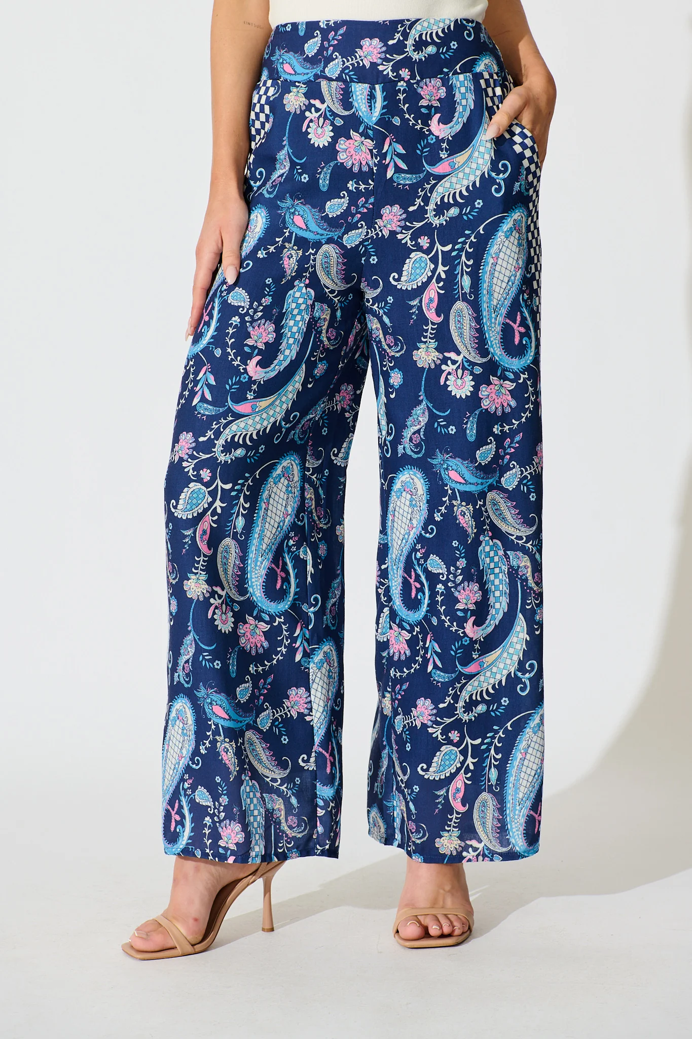 Avandi Wide Leg Trousers In Navy Paisley Print Linen Blend