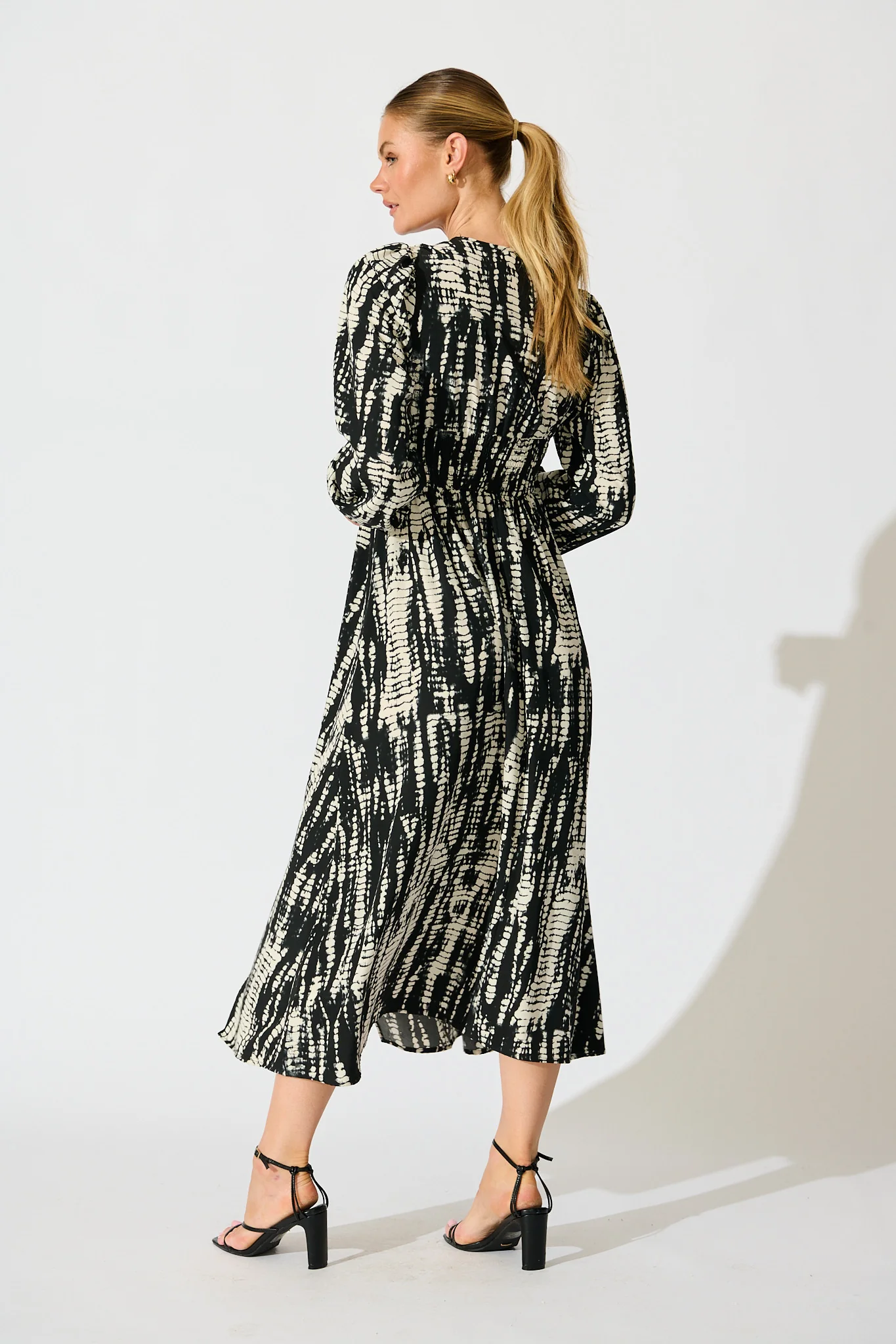 Azalea Maxi Dress in Black with Cream Print - Image 4