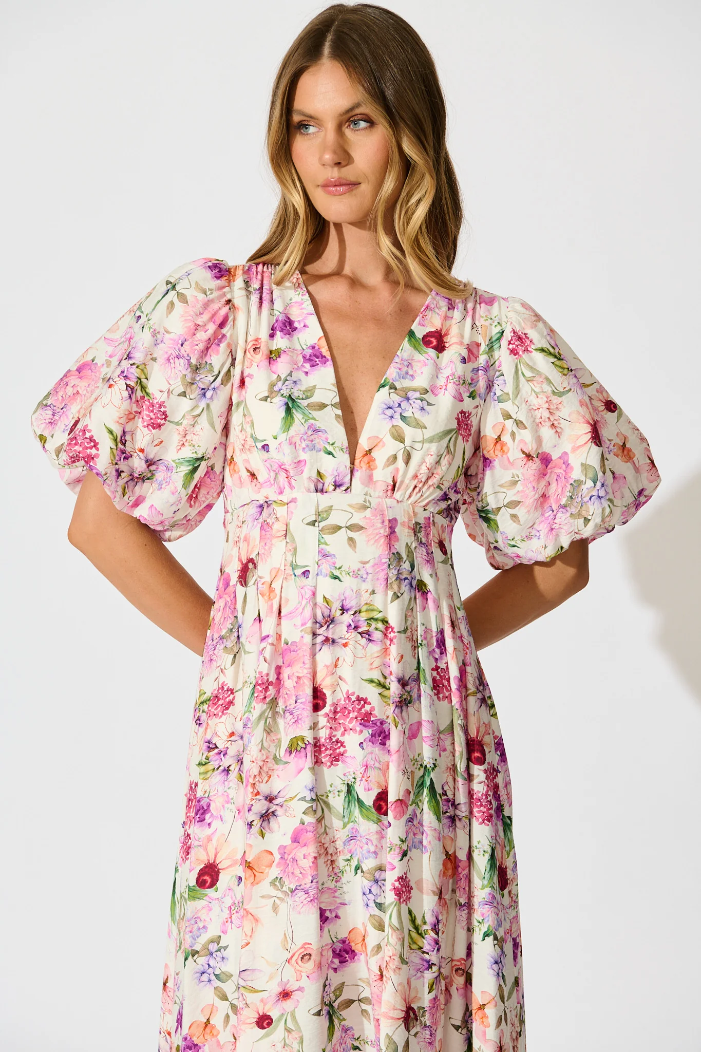 Bloom & Belle Midi Dress in White with Lilac Floral - Image 2
