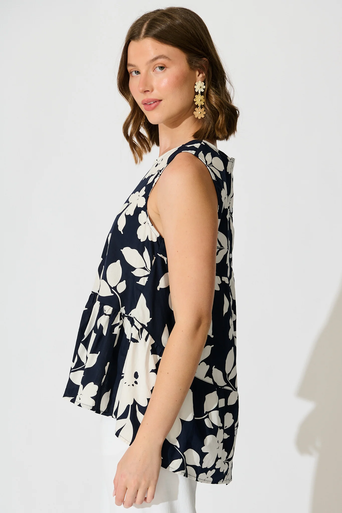 Blooming Top in Navy Floral Cotton Poplin - Image 2