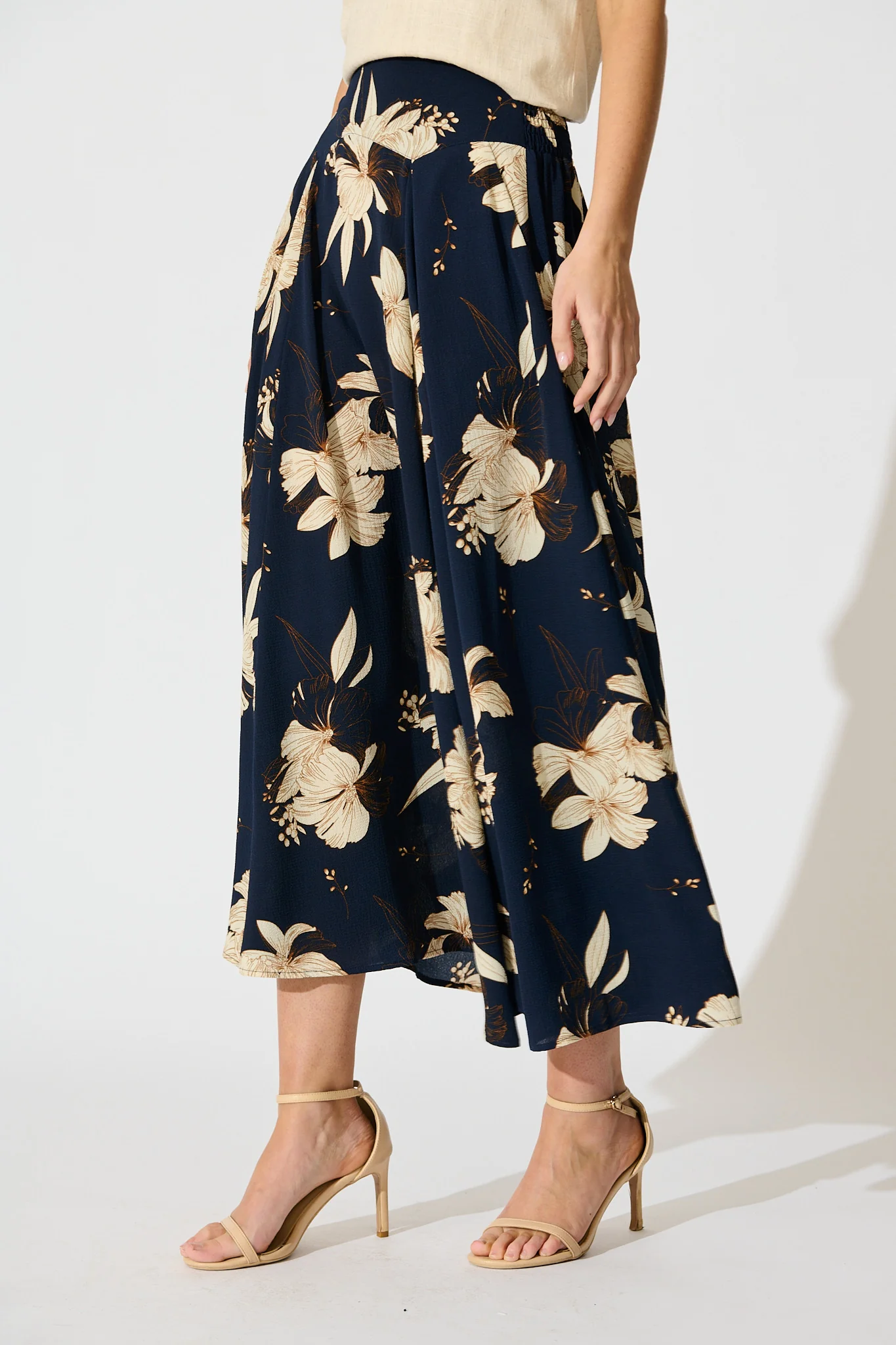 Brandsy Maxi Skirt in Navy with Cream Floral - Image 2