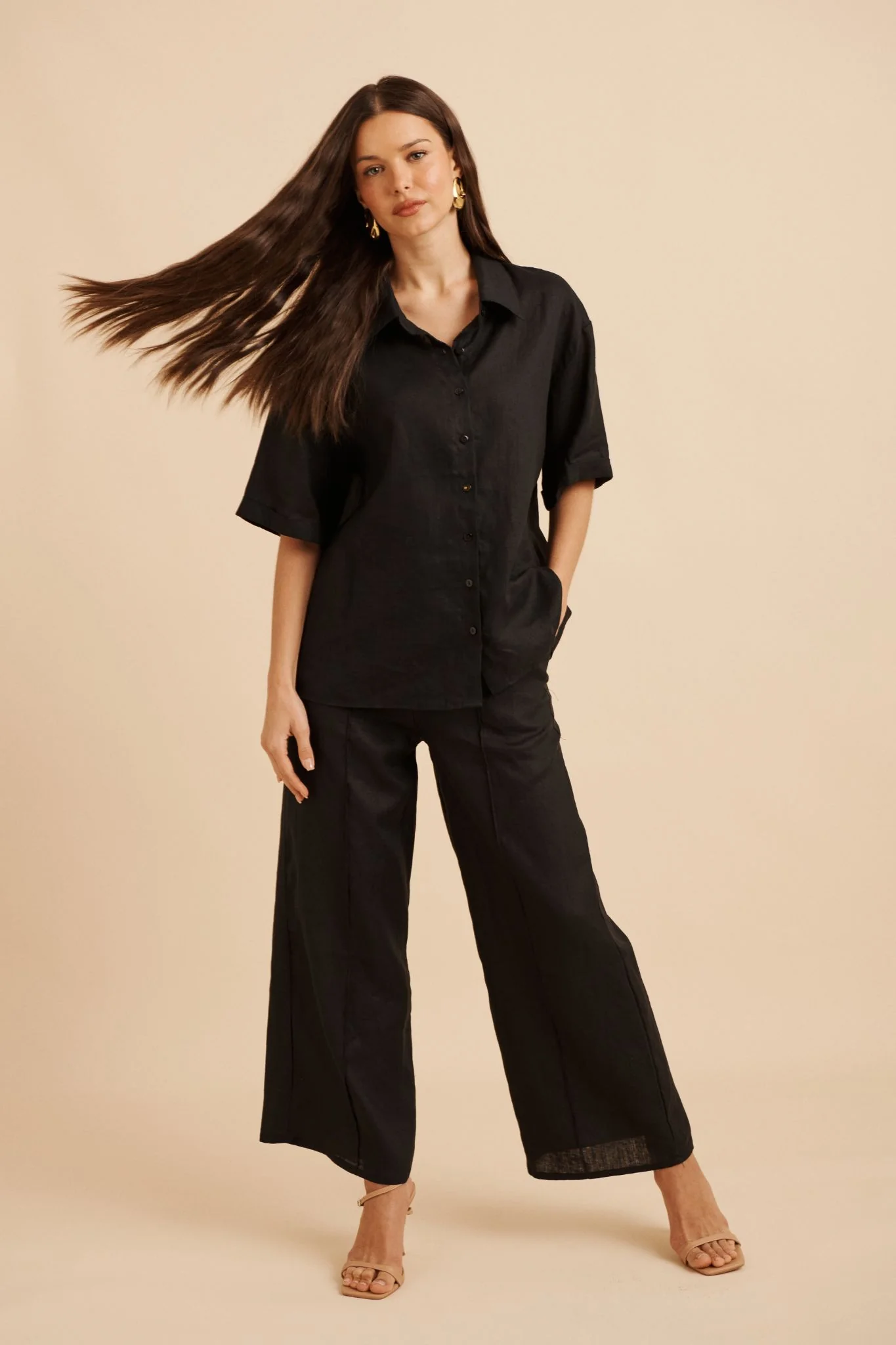 Breeze Shirt In Black Linen - Image 2