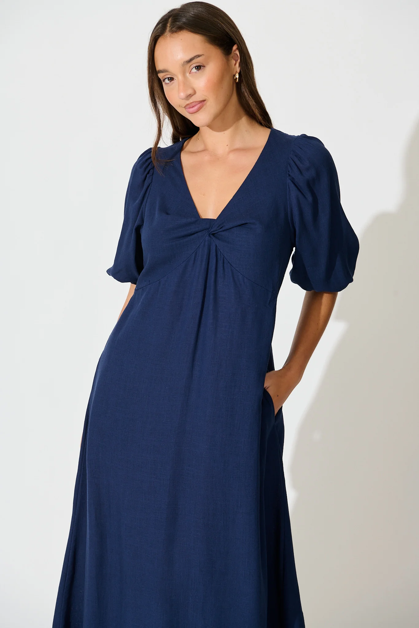 Calissa Midi Dress in Navy Linen Blend - Image 3