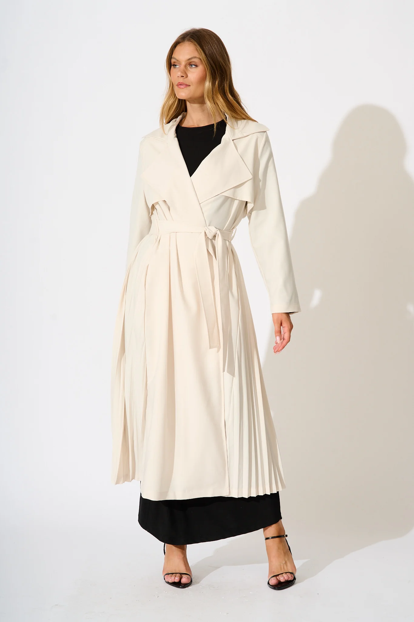 Captivating Trench Coat in Beige - Image 3