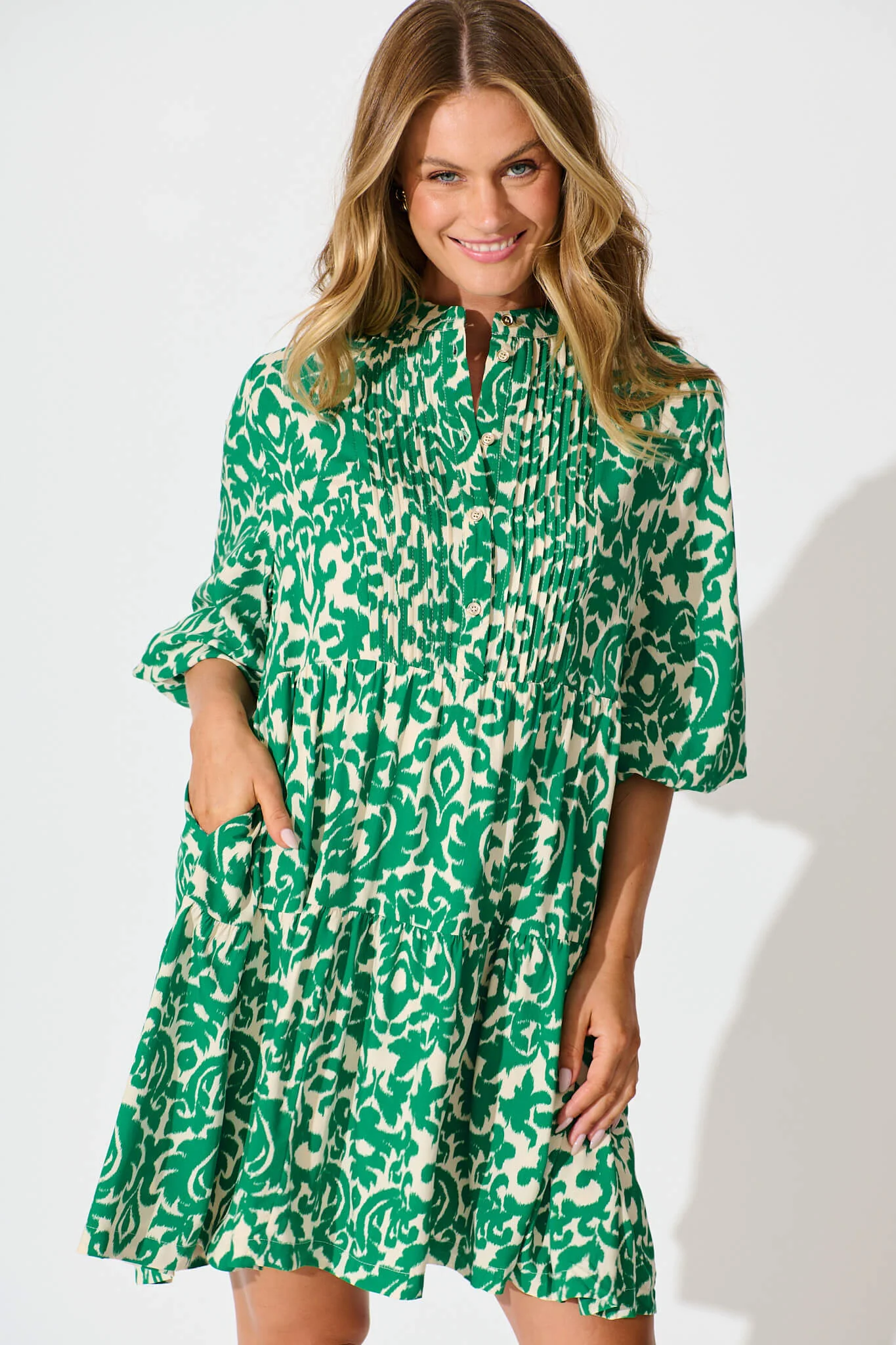 Caracelle Smock Dress In White With Green Print - Image 2