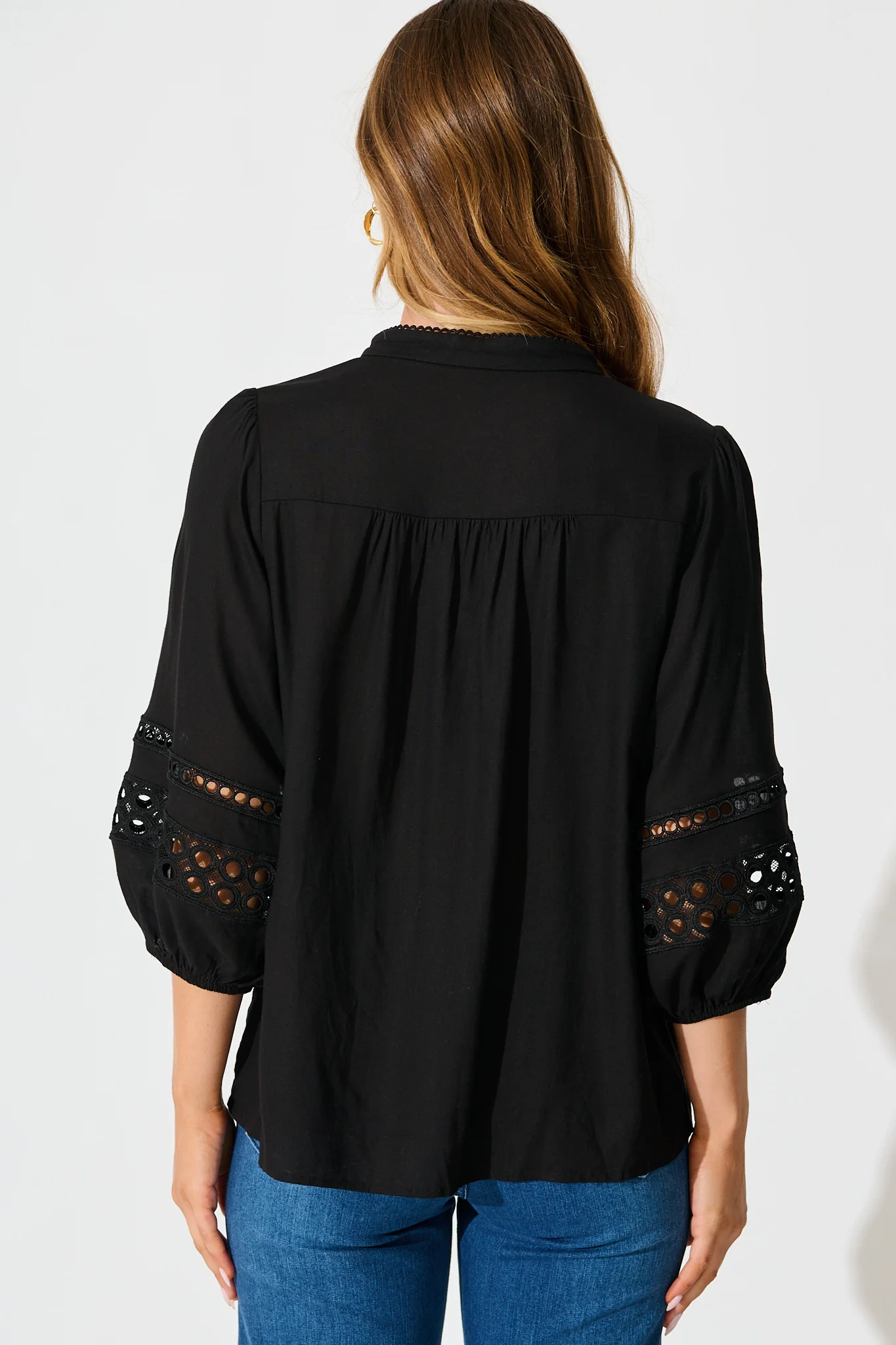 Cascades Top in Black Linen Blend - Image 3