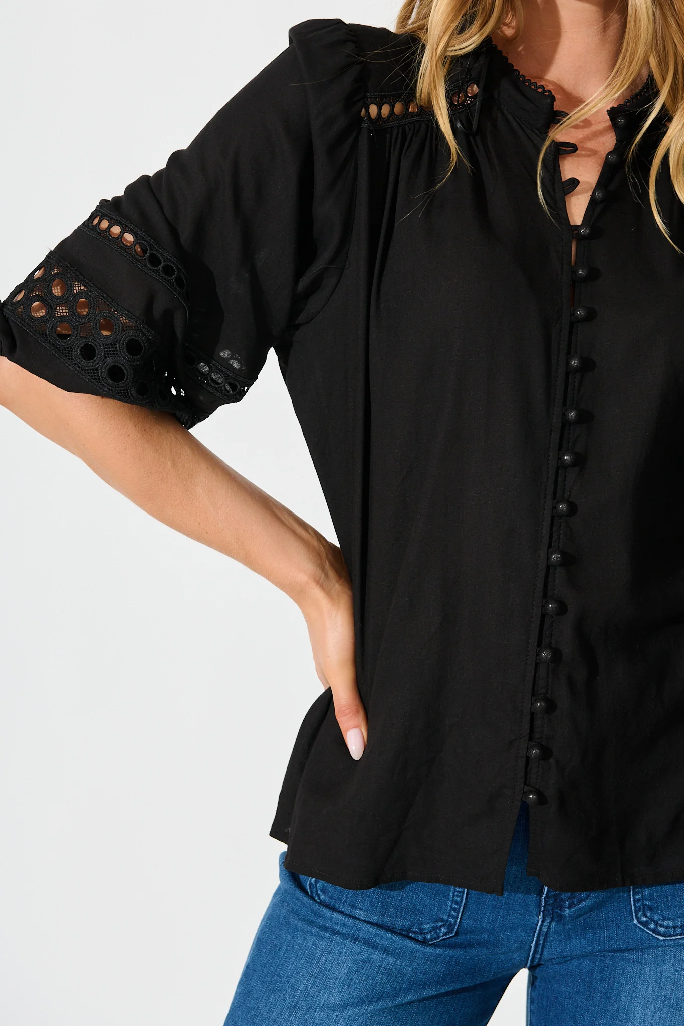 Cascades Top in Black Linen Blend - Image 5