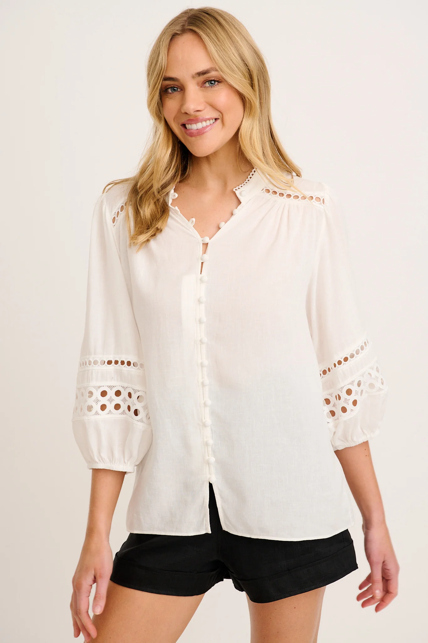 Cascades Top in White Linen Blend - Image 3