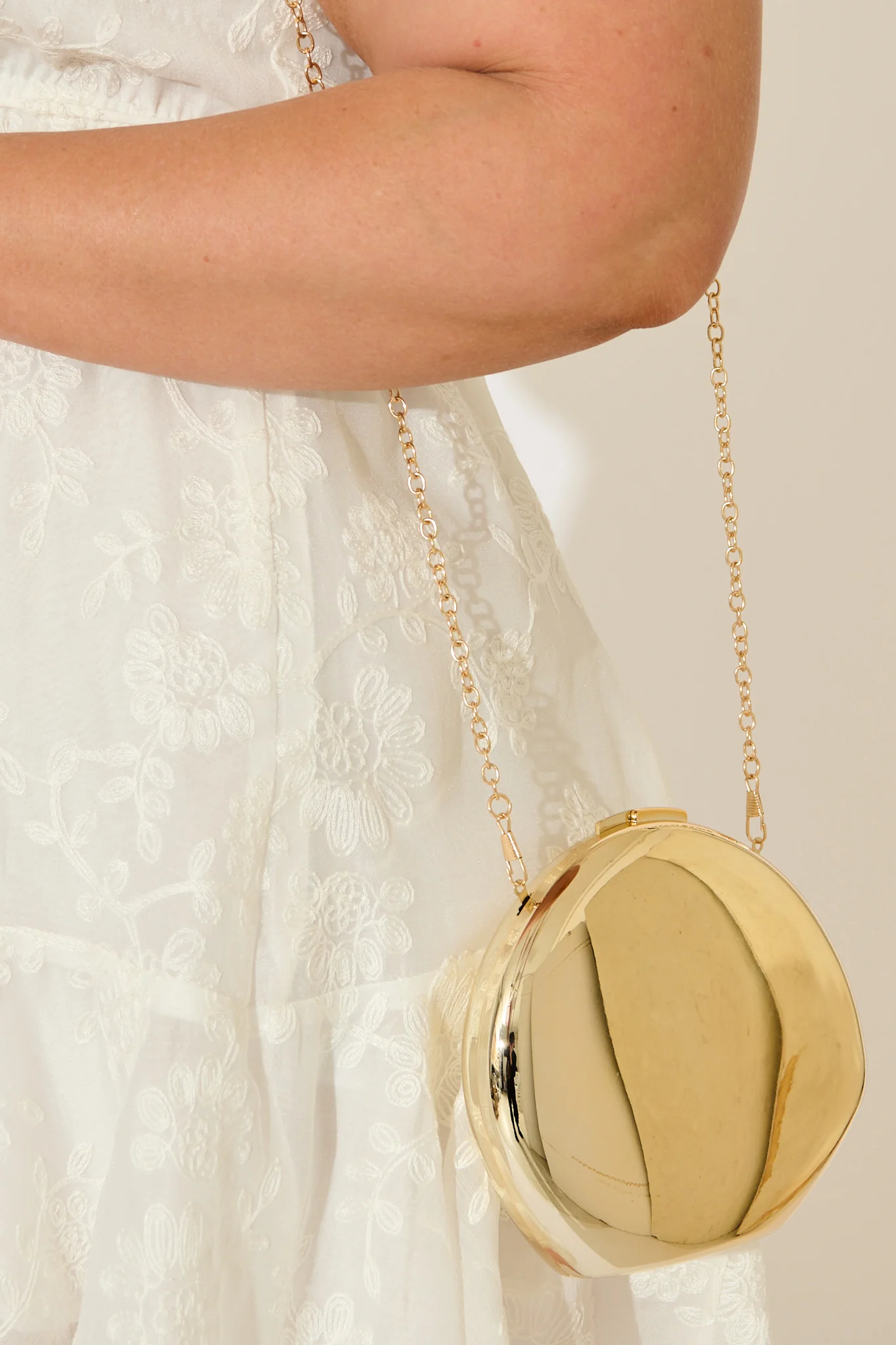 Celeste Clutch in Gold Metallic - Image 5
