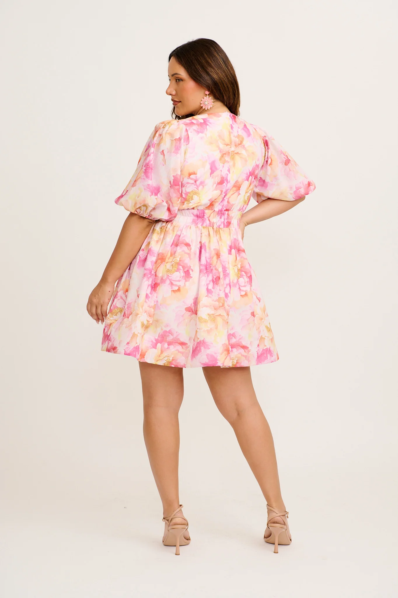 Champagne Nights Dress in Pink Floral Linen Blend - Image 4