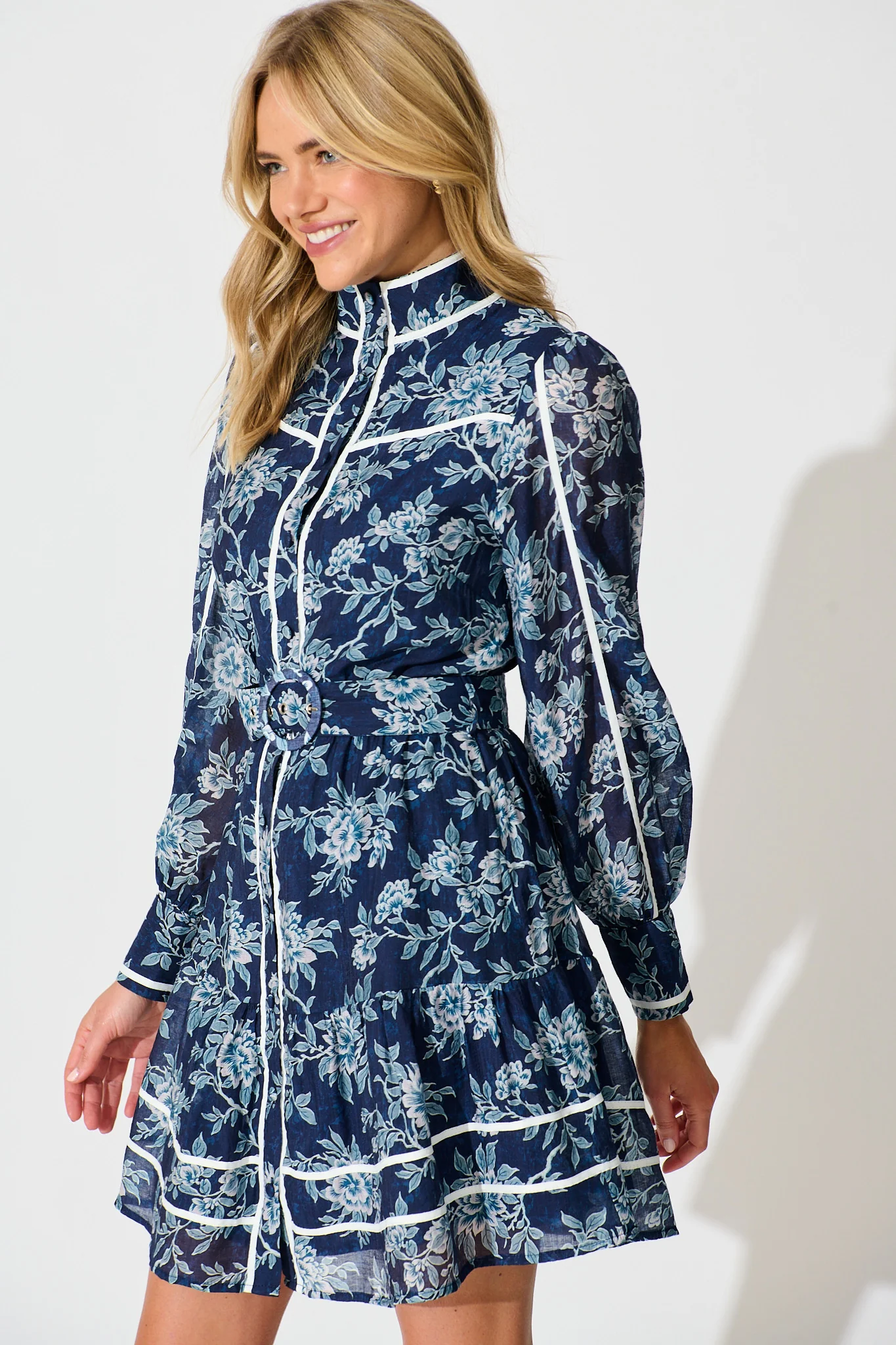 Cupids Kiss Dress in Navy Floral with Contrast Trim - Image 3