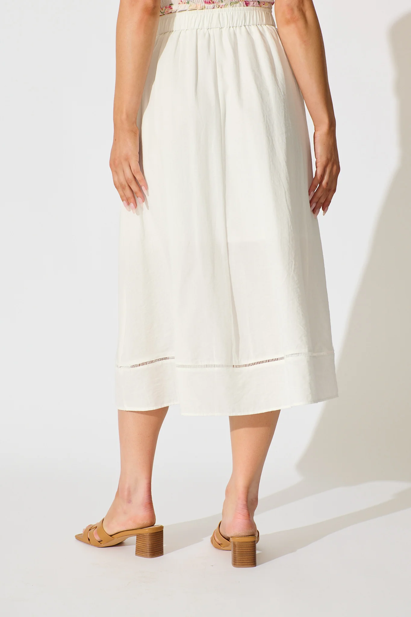Cylas Midi Skirt in White Linen Blend - Image 3