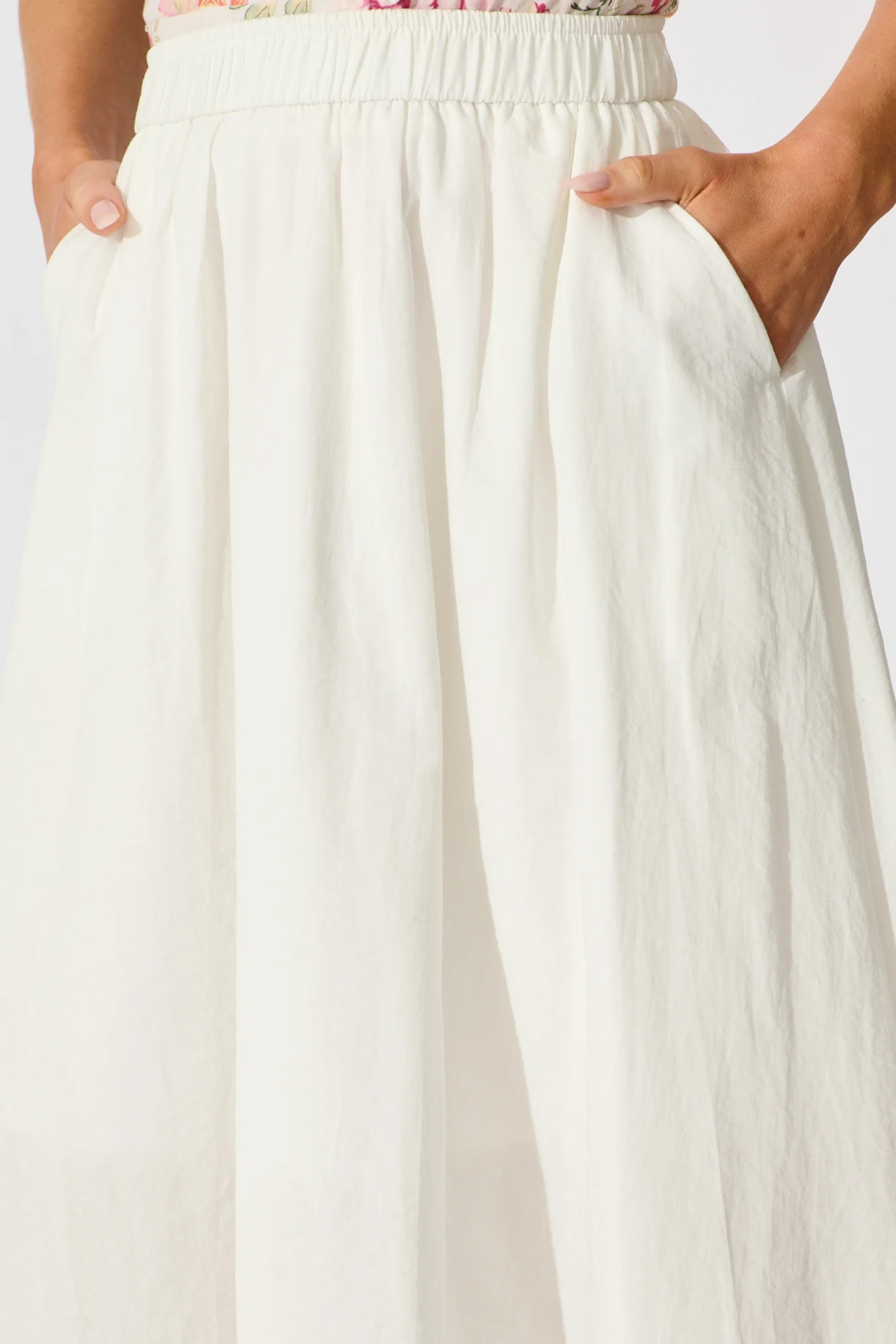 Cylas Midi Skirt in White Linen Blend - Image 5