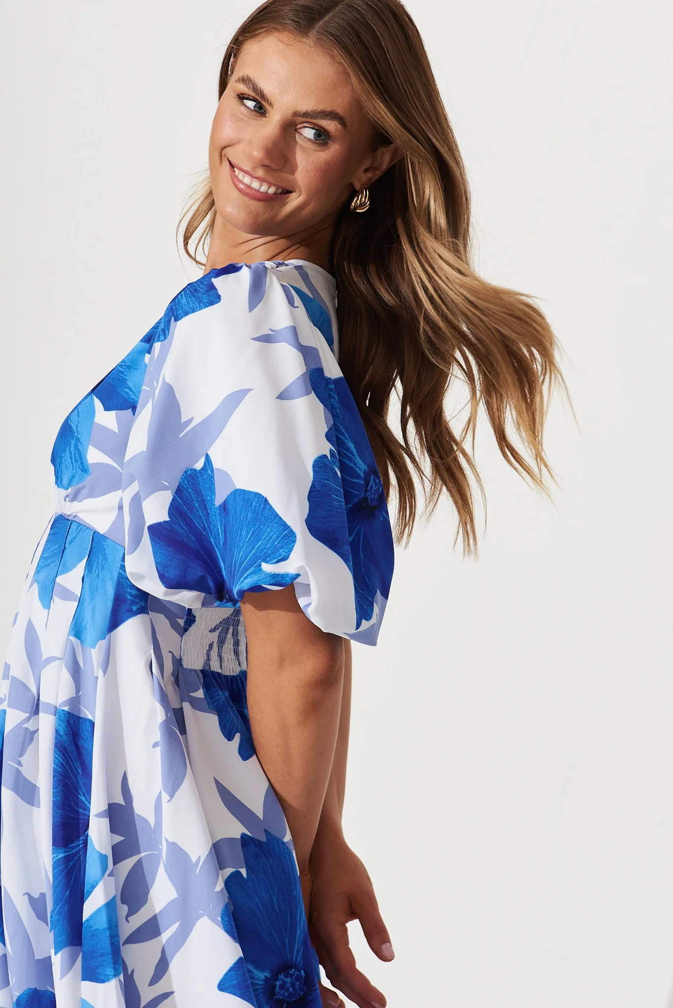 Daydreamer Midi Dress In White With Blue Flower Print - Image 5