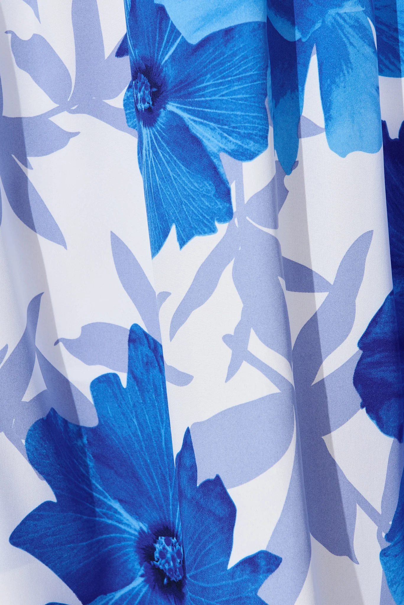 Daydreamer Midi Dress In White With Blue Flower Print - Image 6