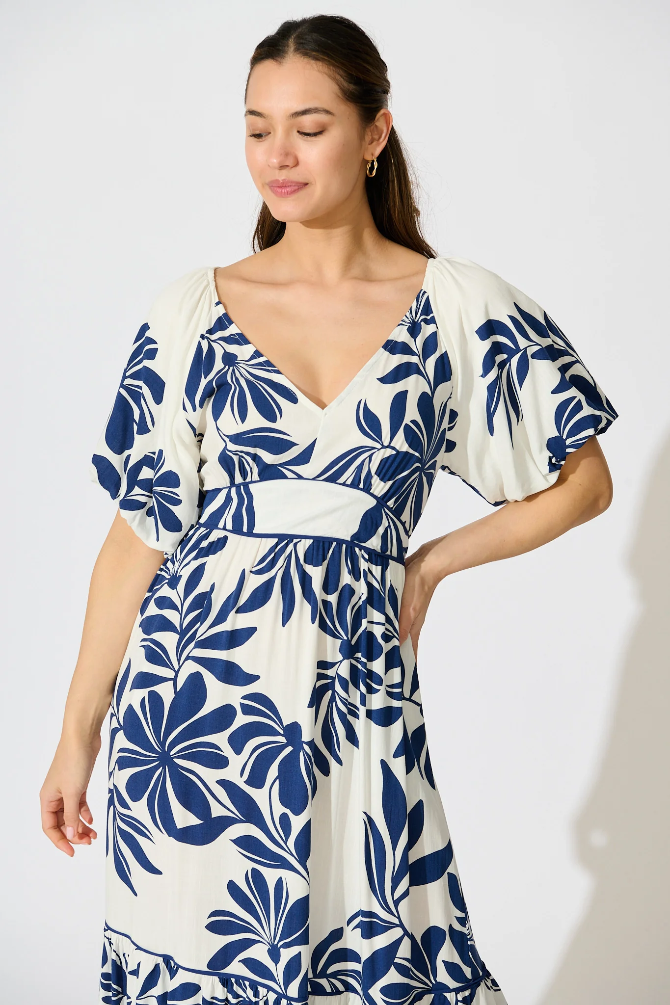 Delphinia Midi Dress in White with Navy Leaf Linen Blend - Image 2