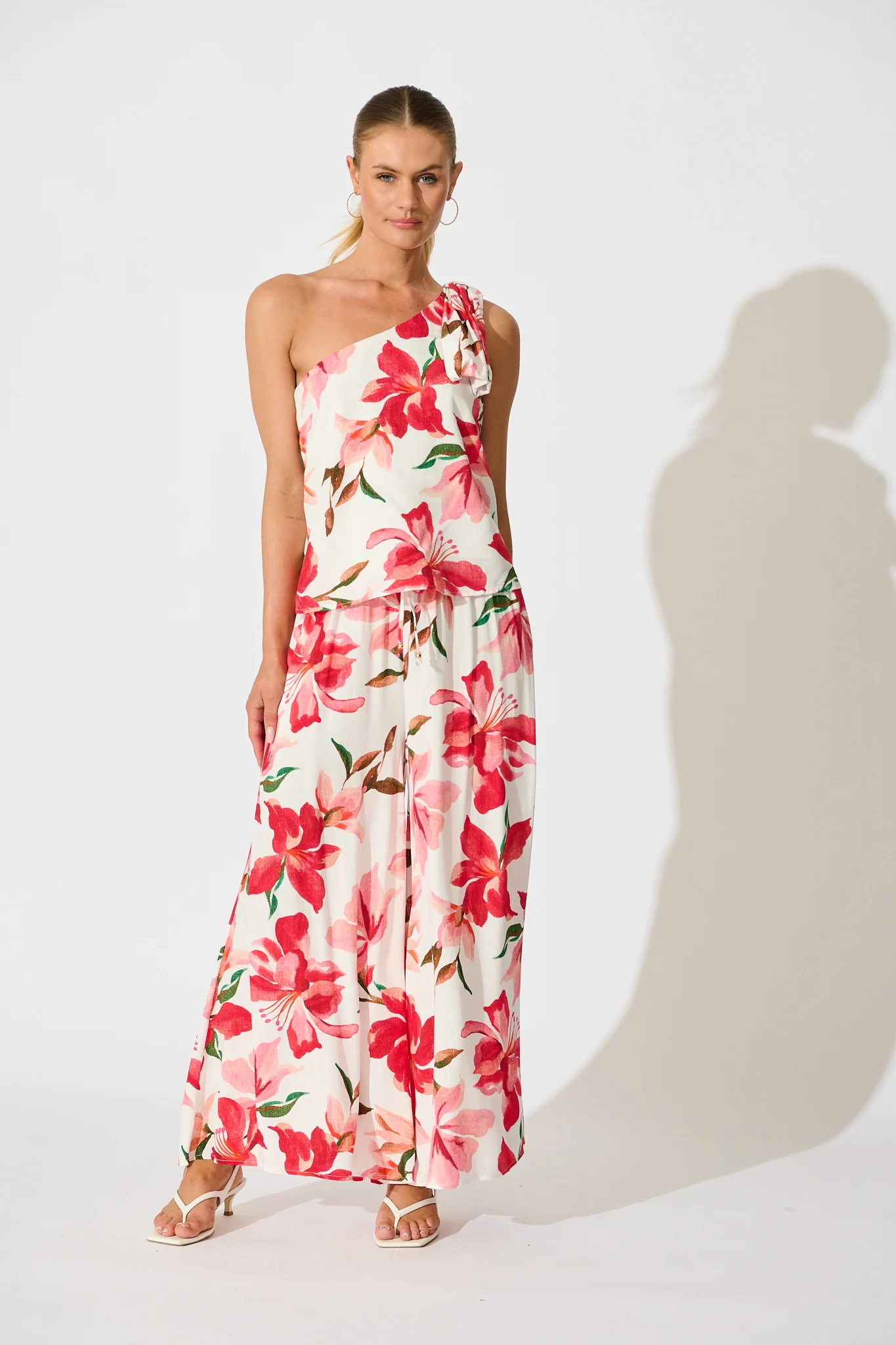 Denzel Top in White and Red Floral - Image 7
