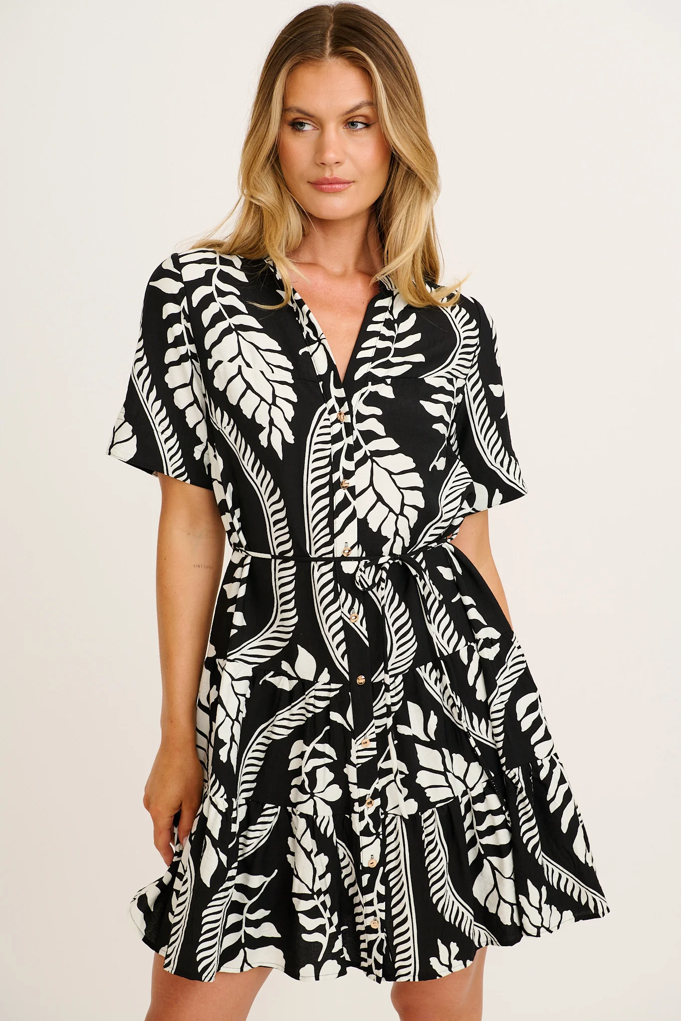 Diva Delight Dress in Black with White Leaf Print - Image 2