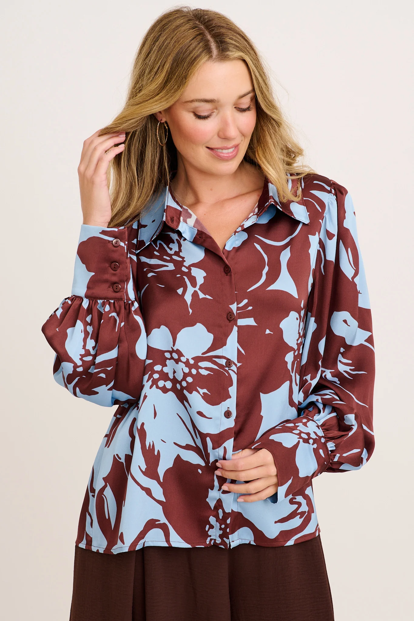 Errands Shirt in Chocolate with Blue Print