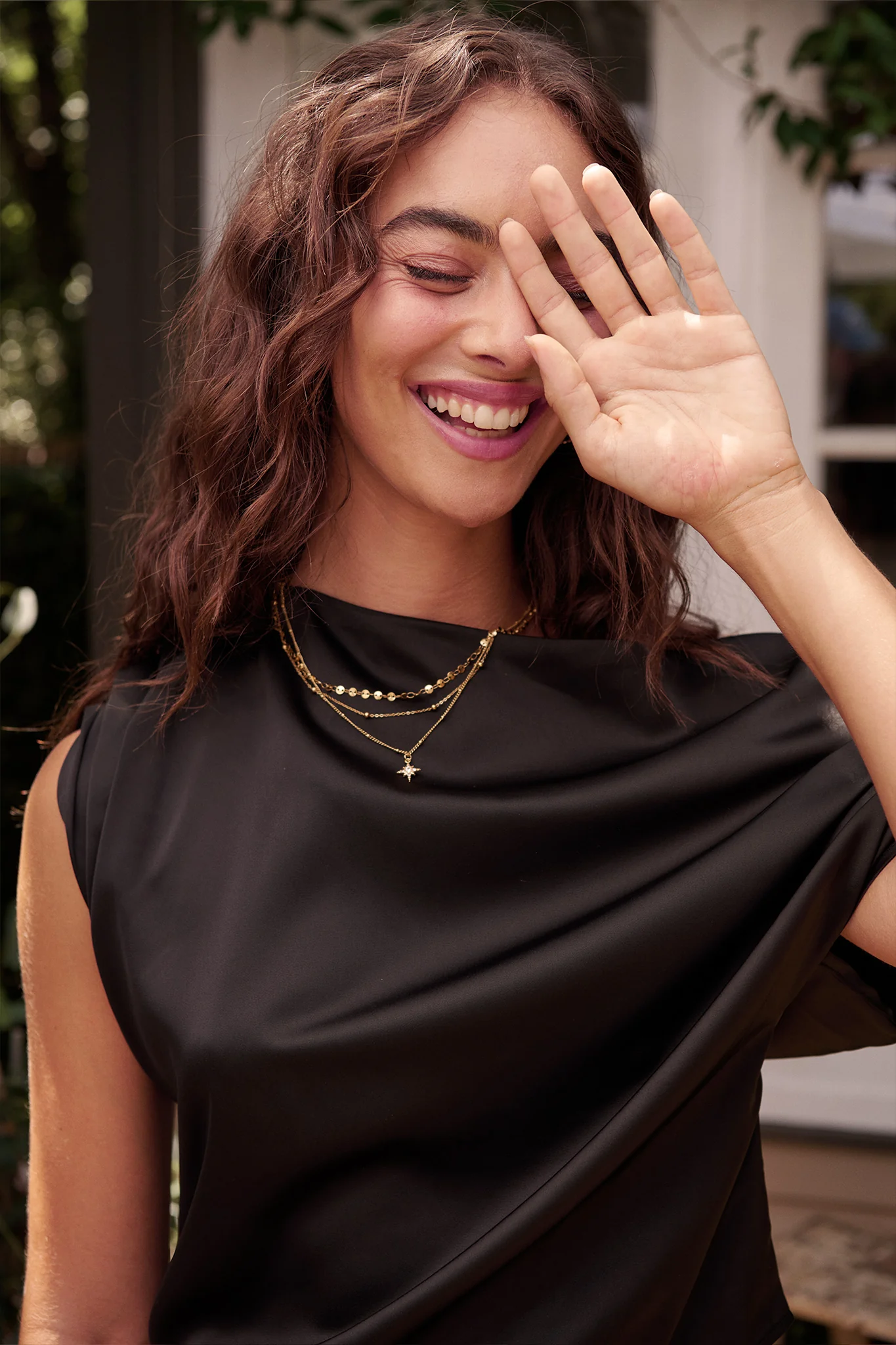 Estela Layered Necklace in Gold - Image 4