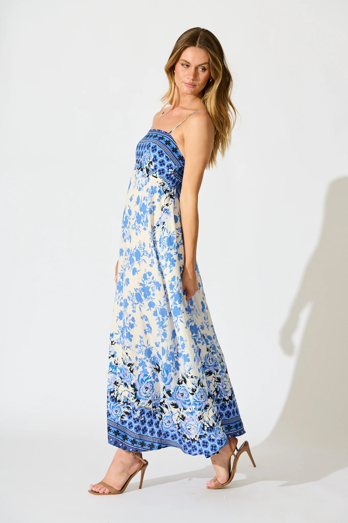 Fayda Maxi Sundress in Blue Floral Linen Blend - Image 3