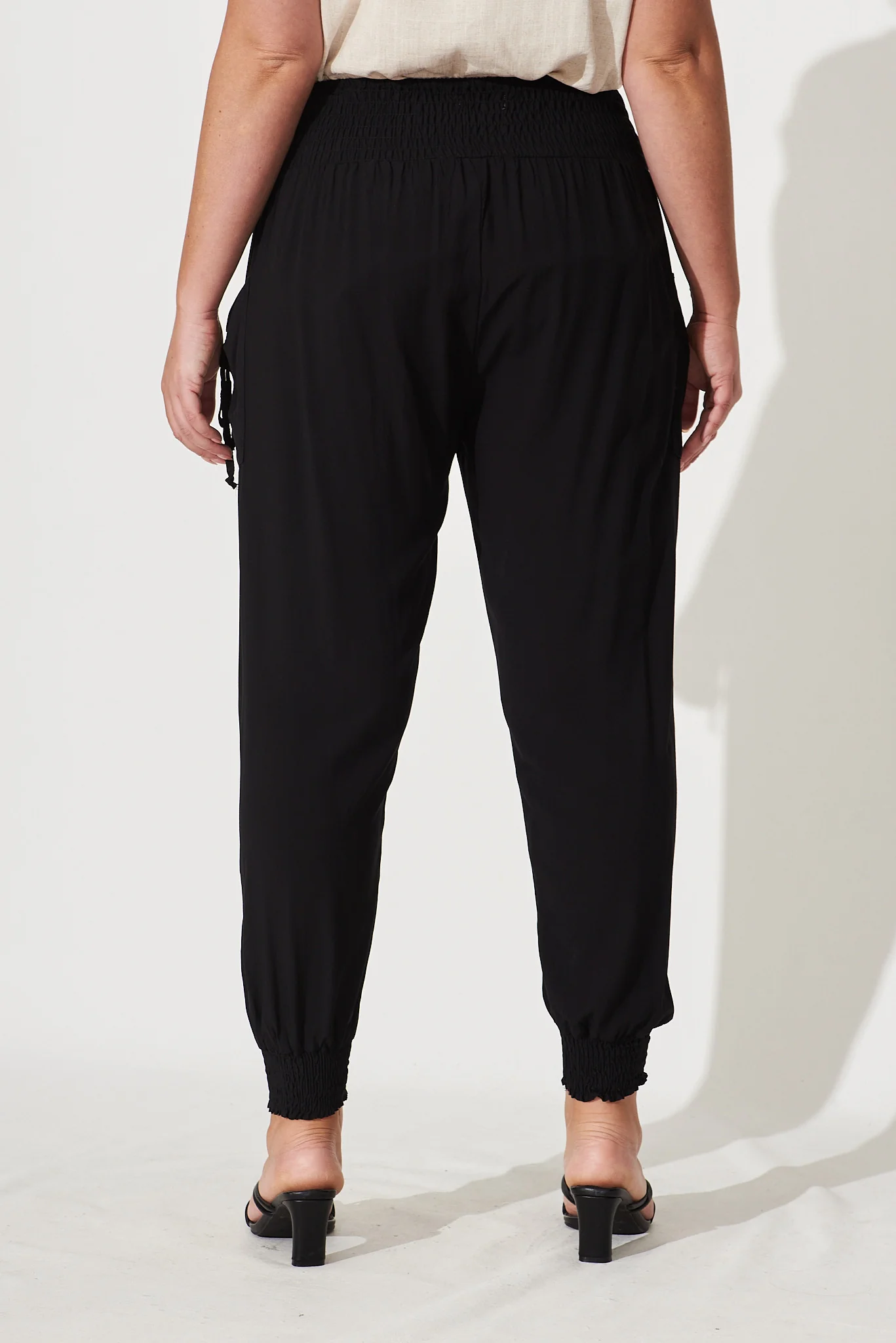 Gabby Lounge Pants In Black - Image 8