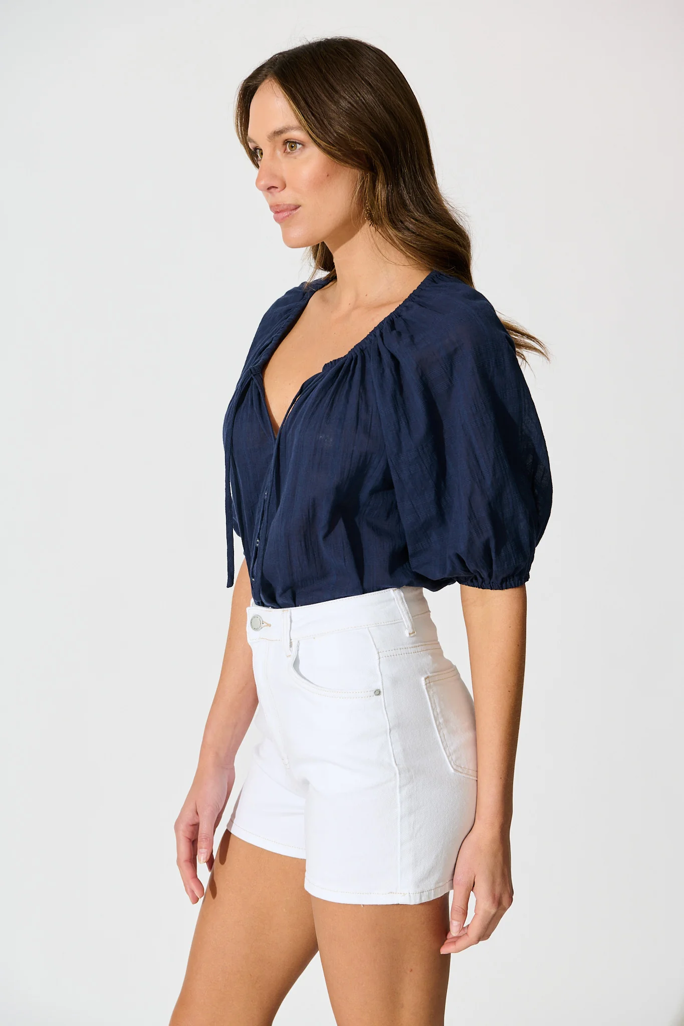Hadleigh Short in White Denim - Image 4