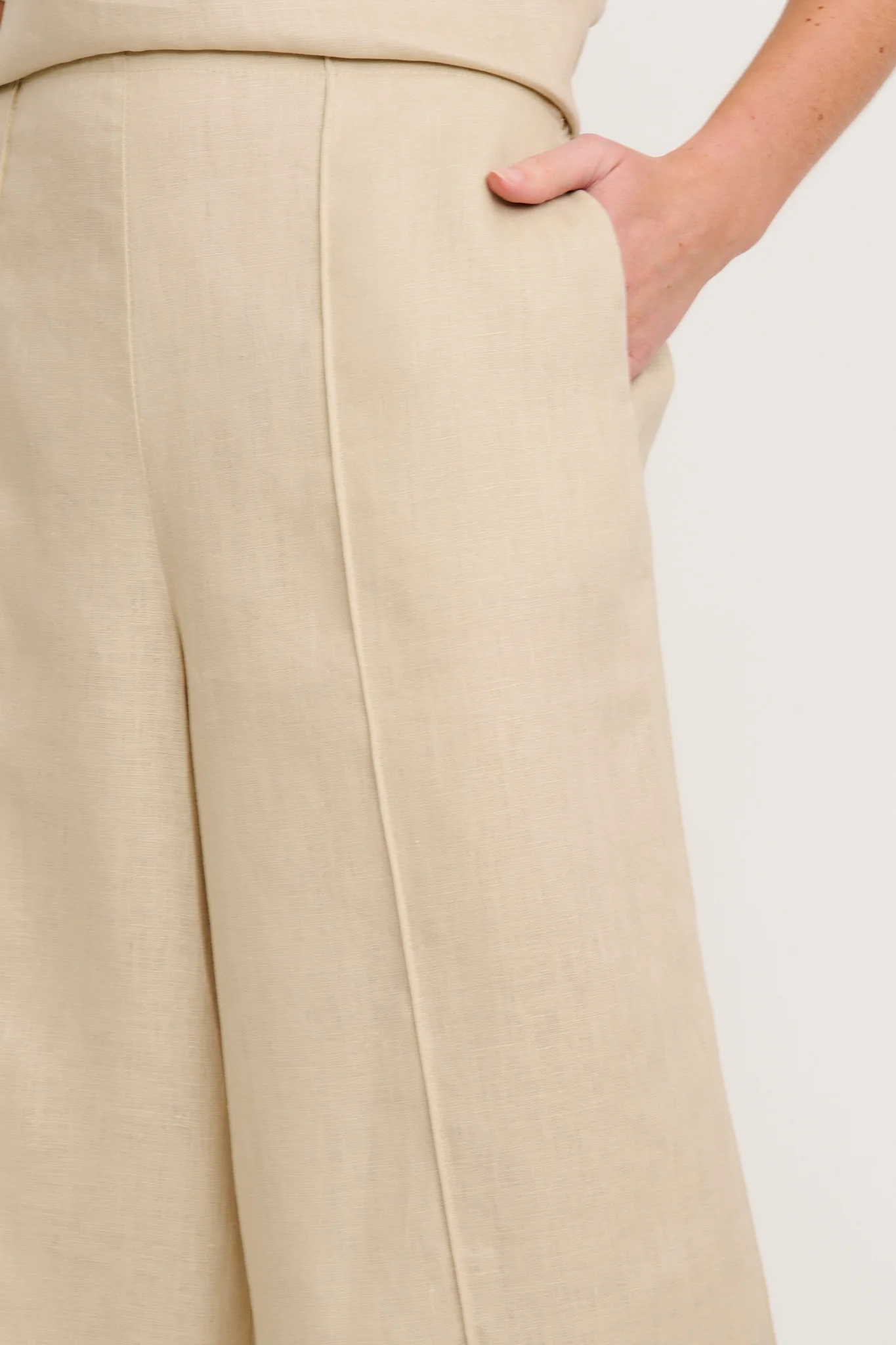 Halara Pant in Stone Linen - Image 8