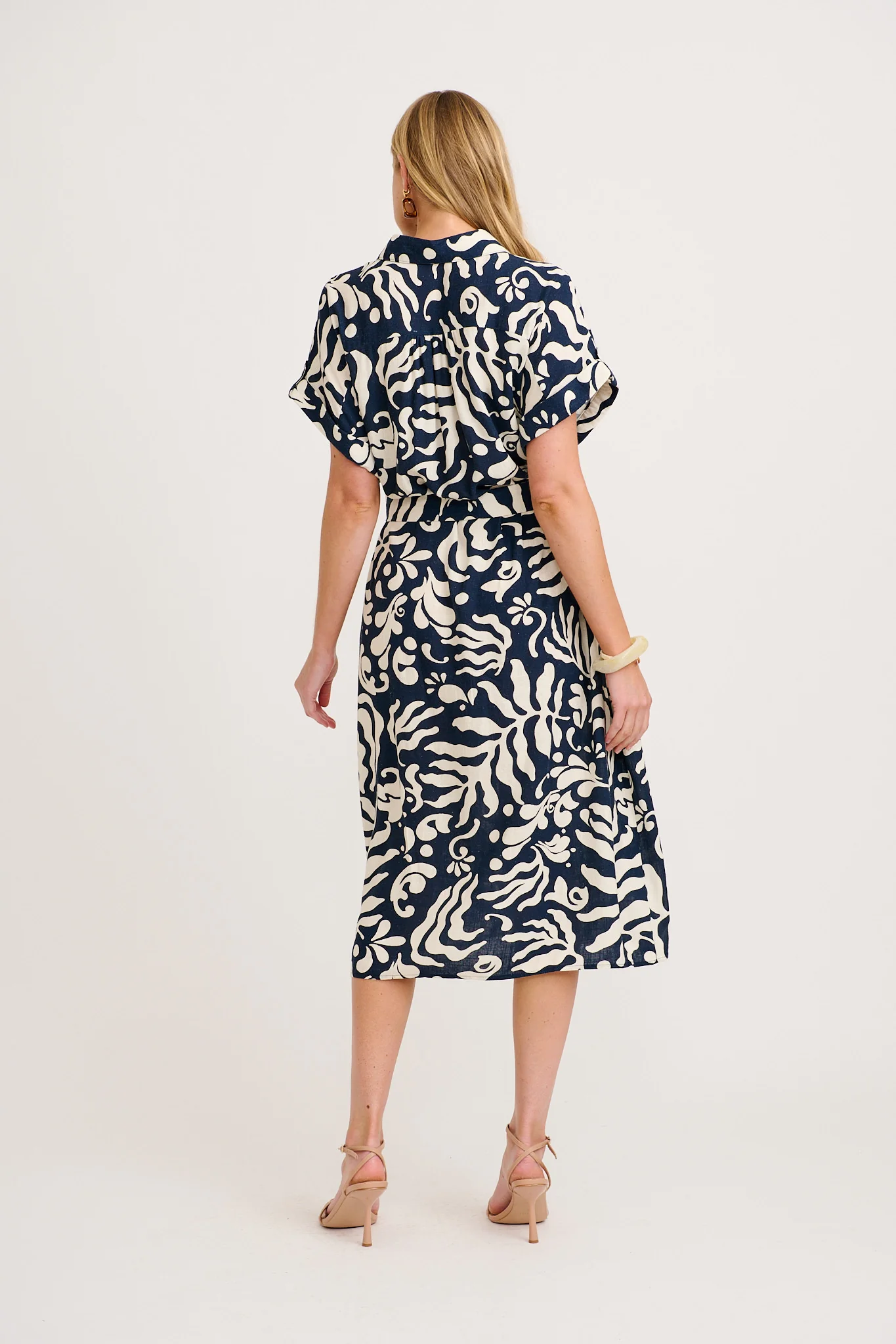 Hartlee Midi Shirt Dress in Navy and Cream Leaf Linen Blend - Image 4