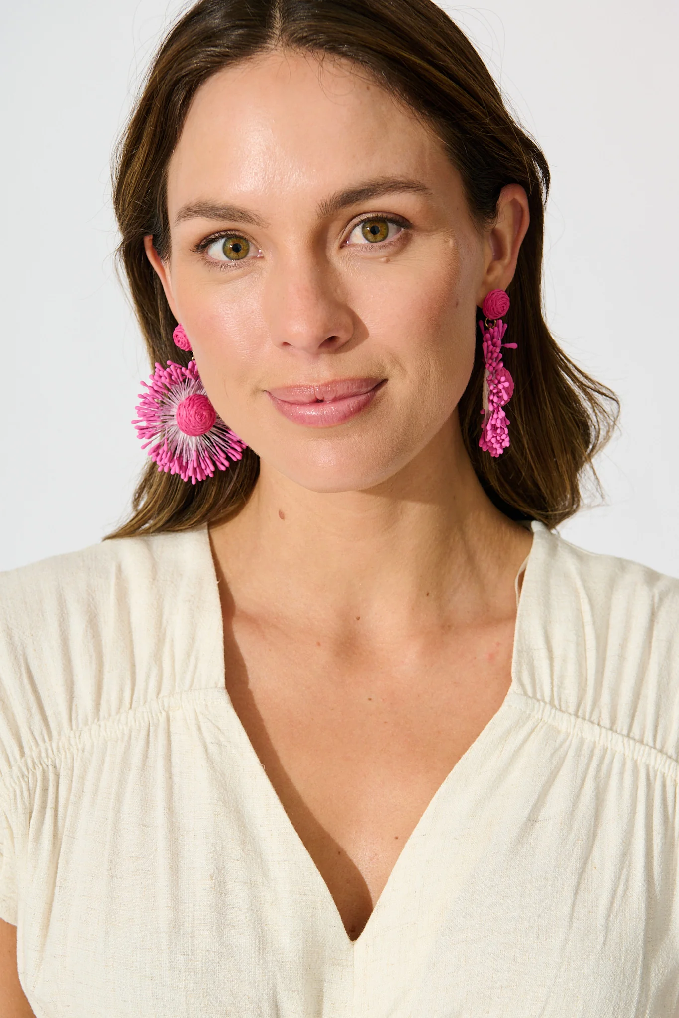 Havana Raffia Drop Earrings in Pink