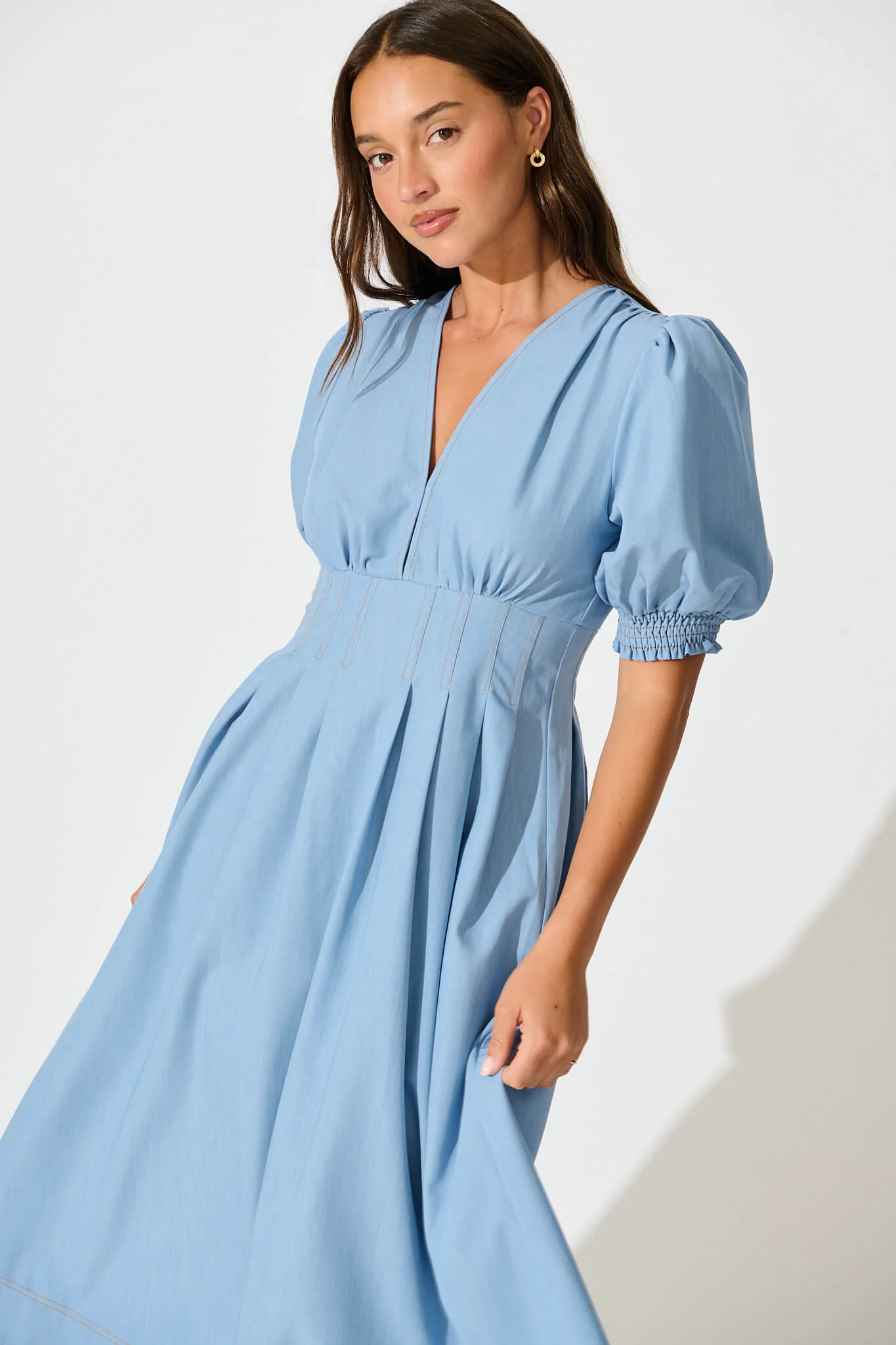 Hazelina Midi Dress in Blue - Image 6