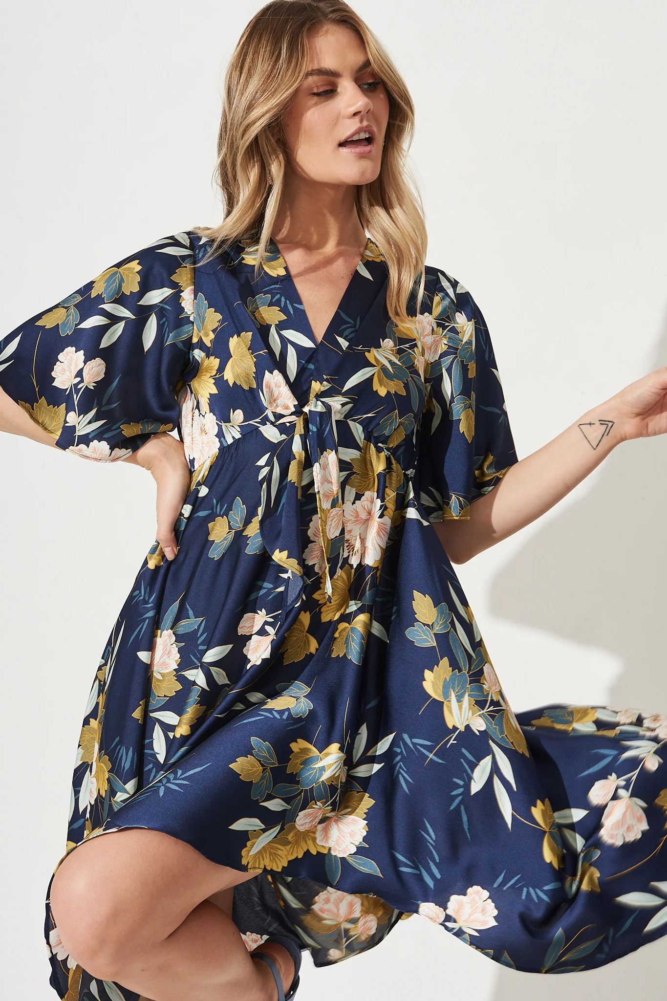 Helsinki Dress In Navy Floral Satin - Image 6